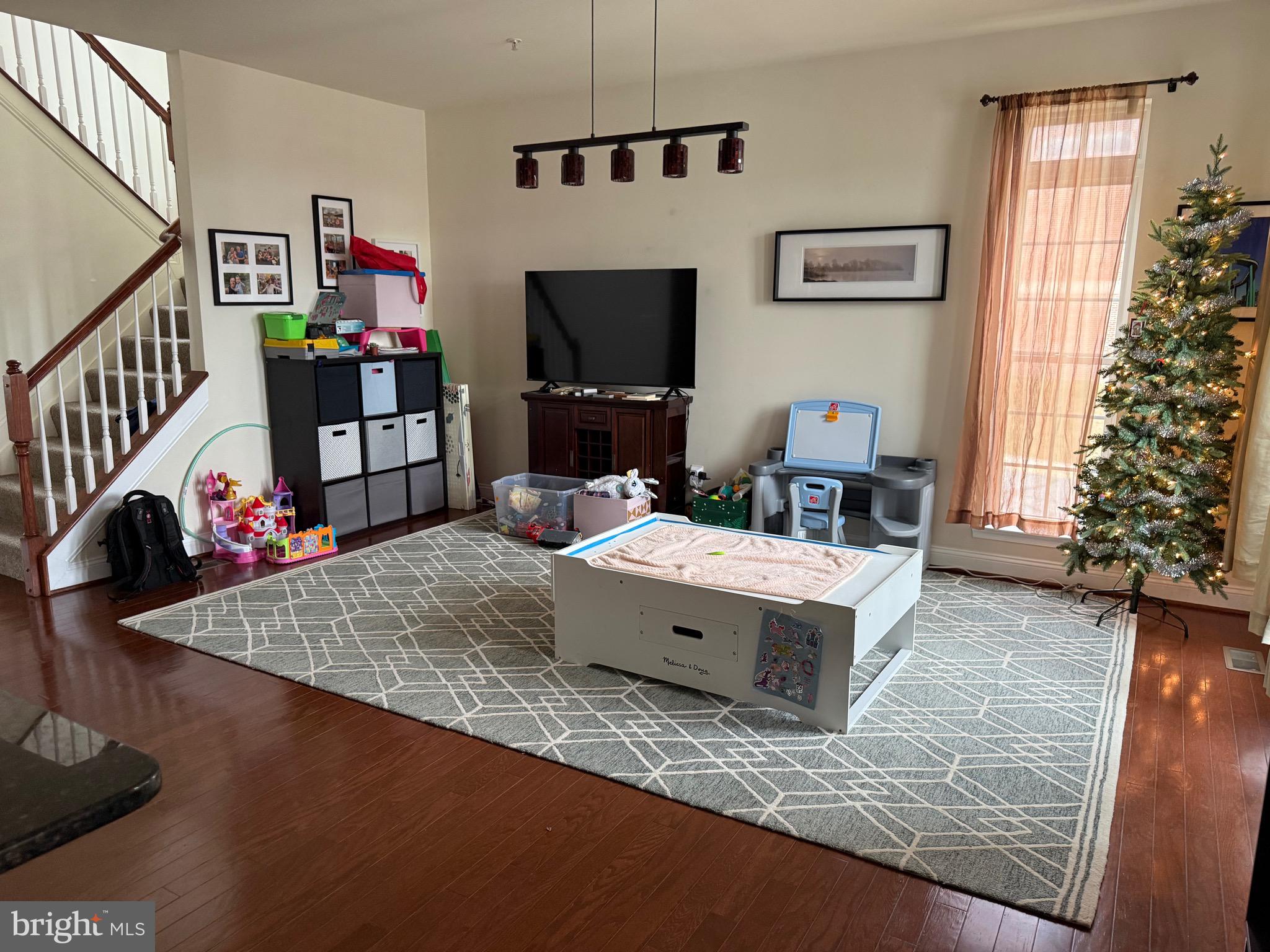 711 PERTHSHIRE PLACE 73