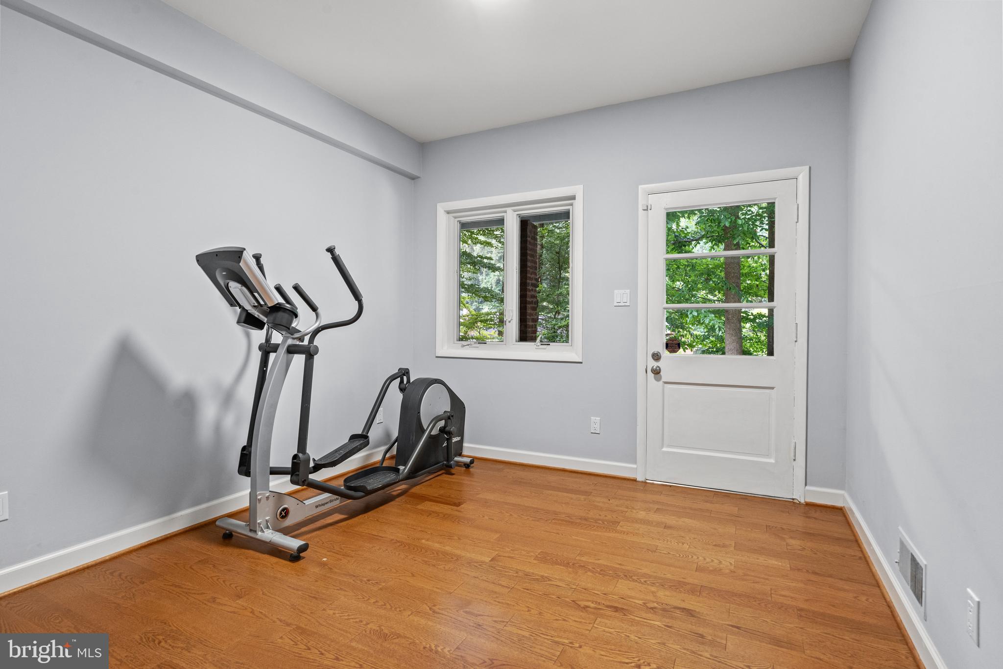 CHAIN BRIDGE FOREST - Residential