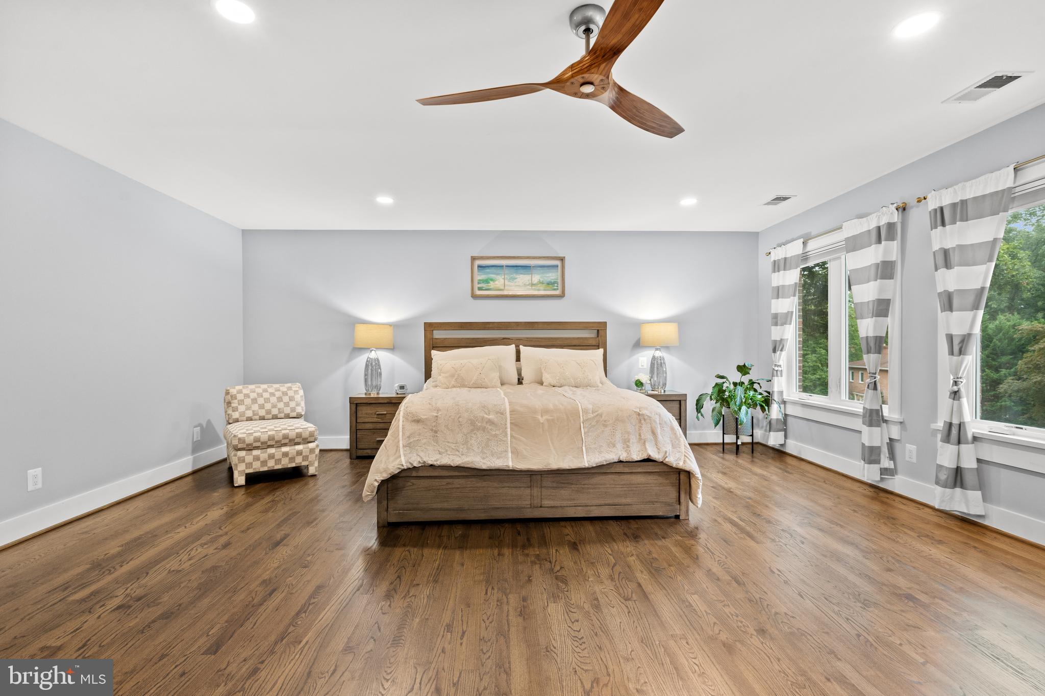 CHAIN BRIDGE FOREST - Residential