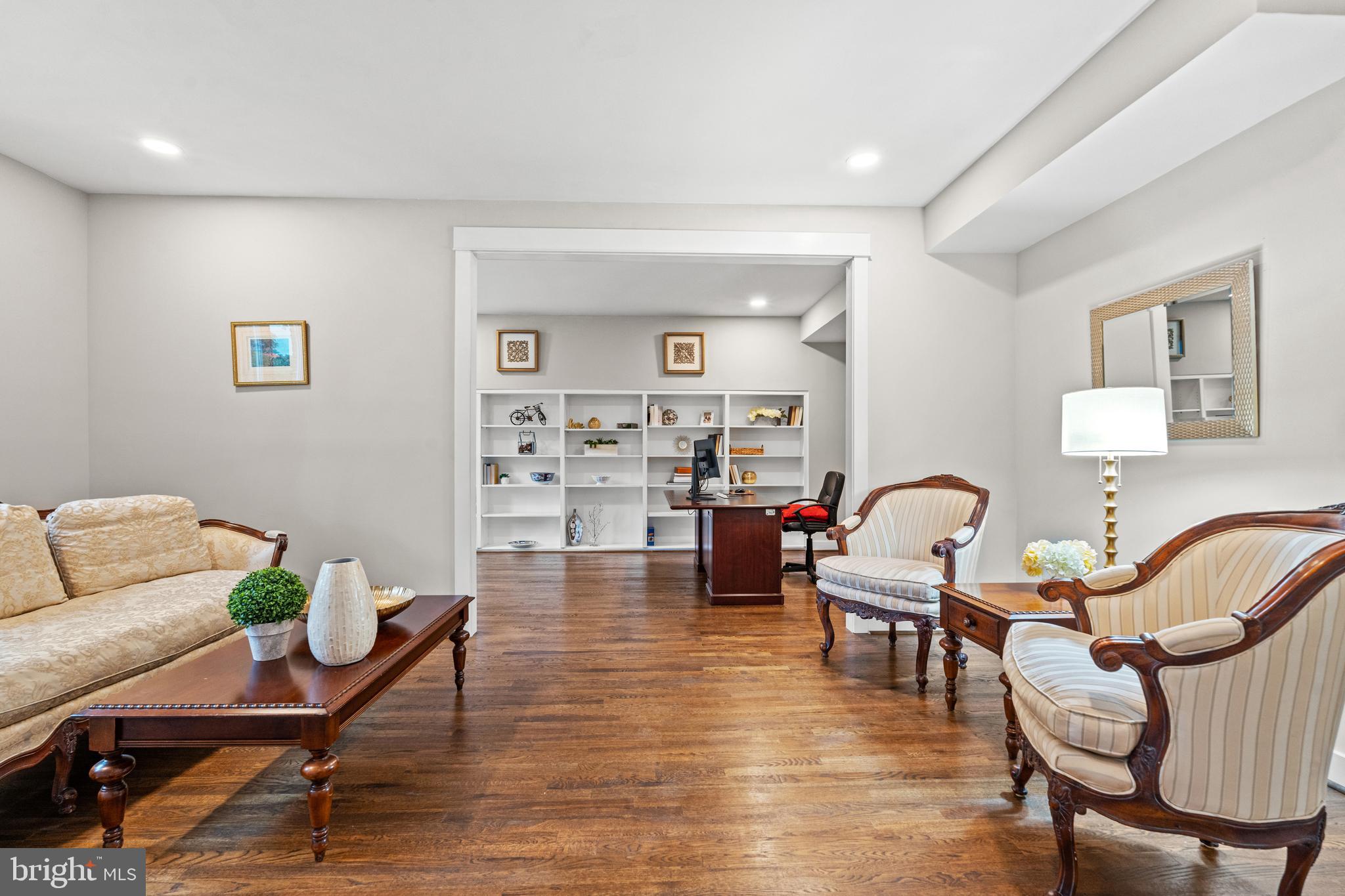 CHAIN BRIDGE FOREST - Residential