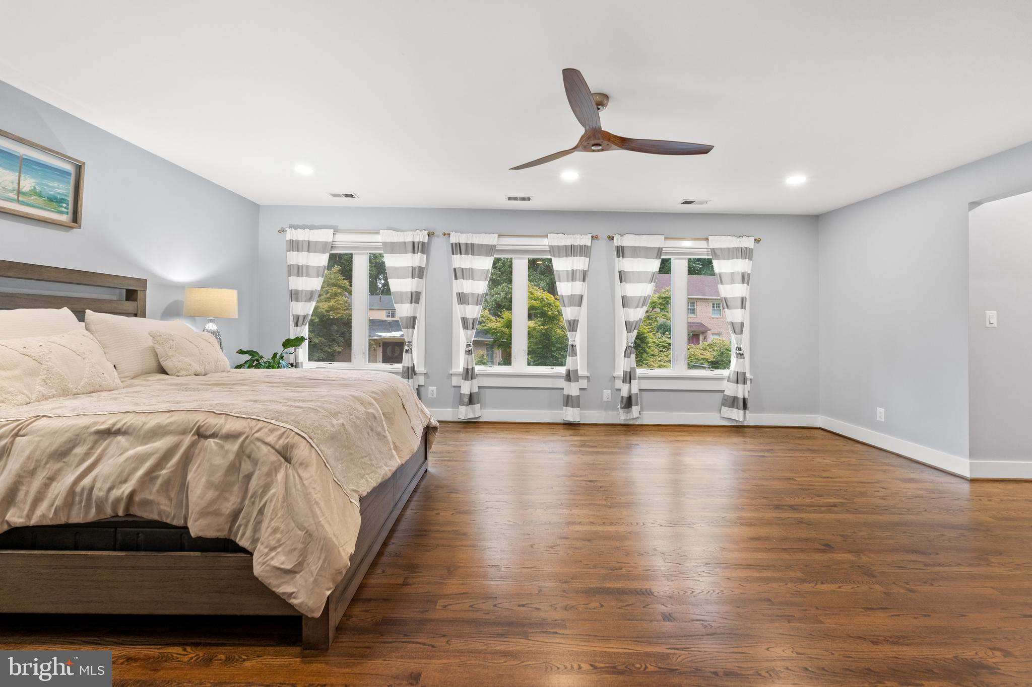 CHAIN BRIDGE FOREST - Residential