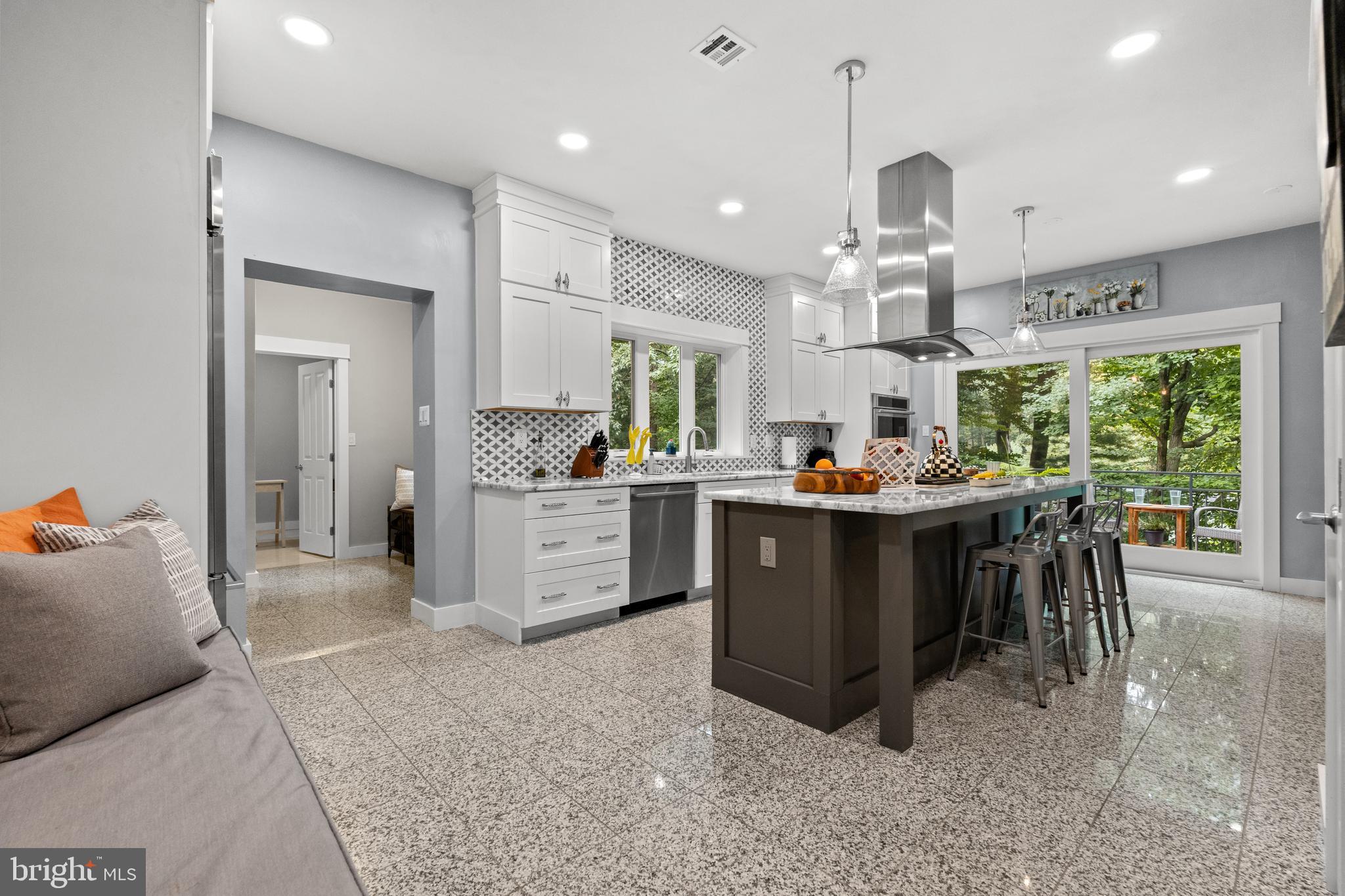 CHAIN BRIDGE FOREST - Residential