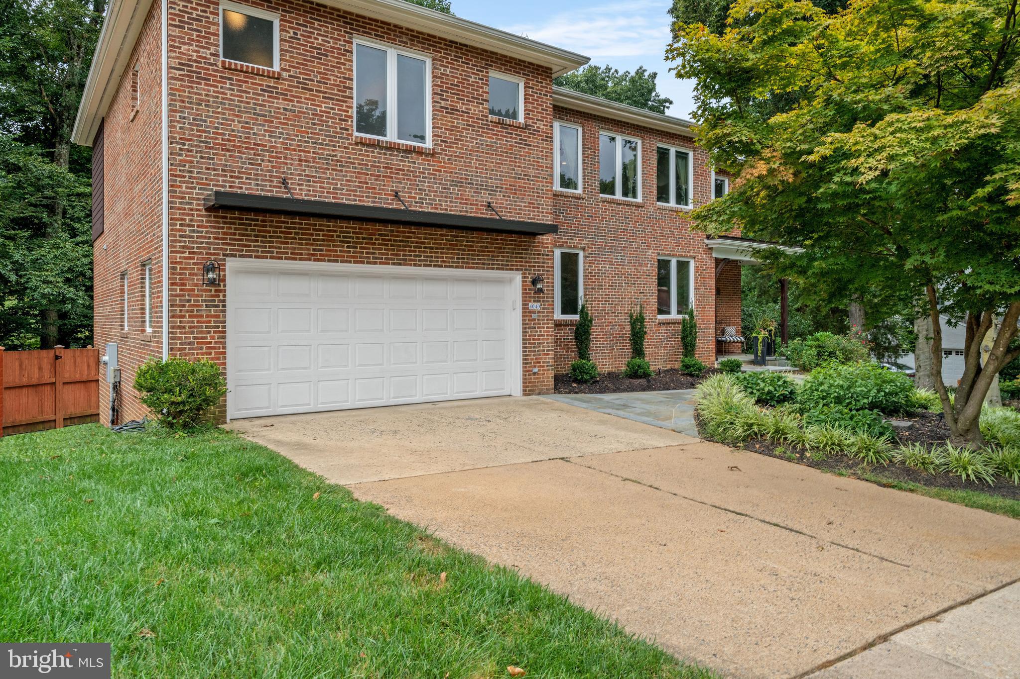 CHAIN BRIDGE FOREST - Residential