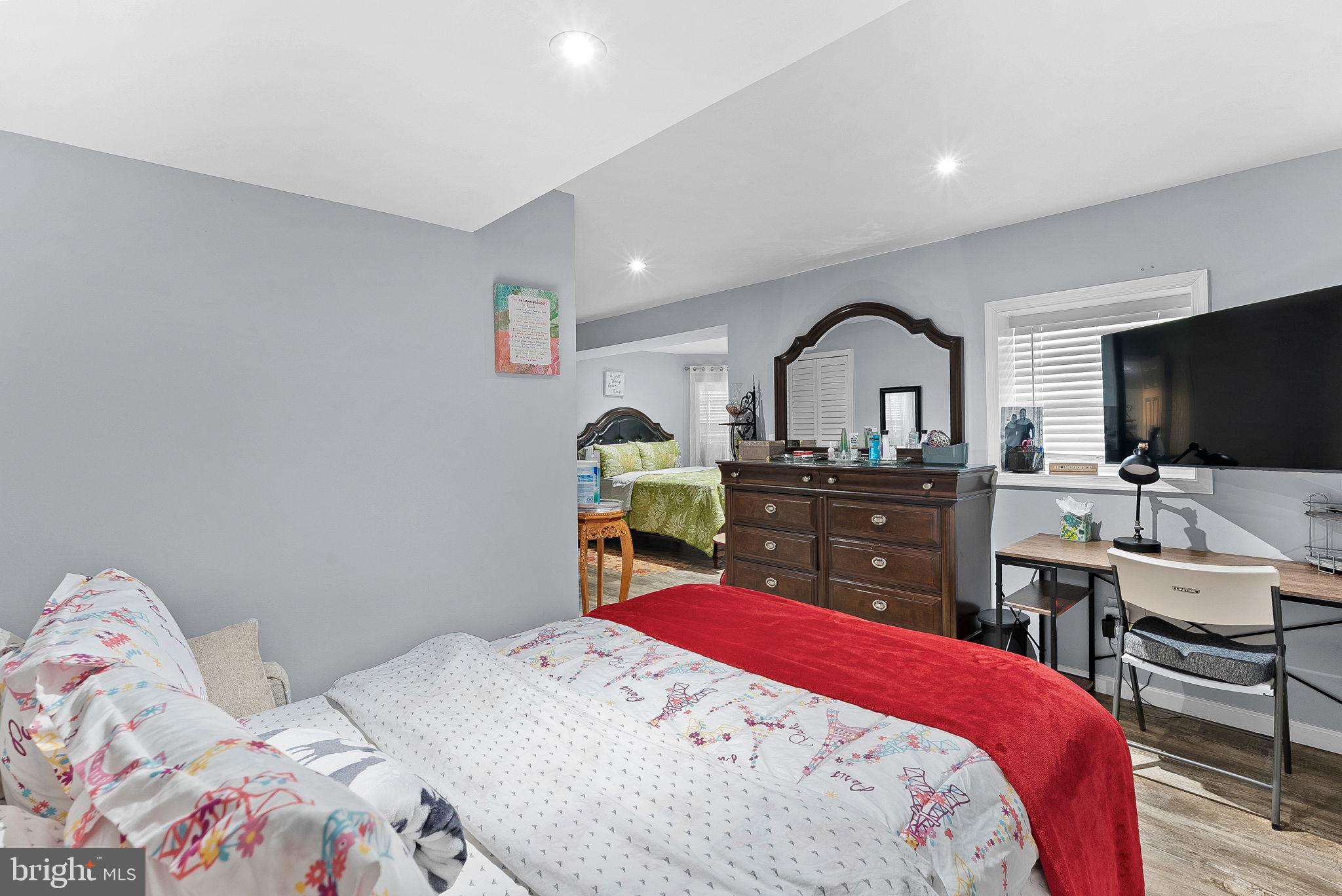 CROSSPOINTE - Residential