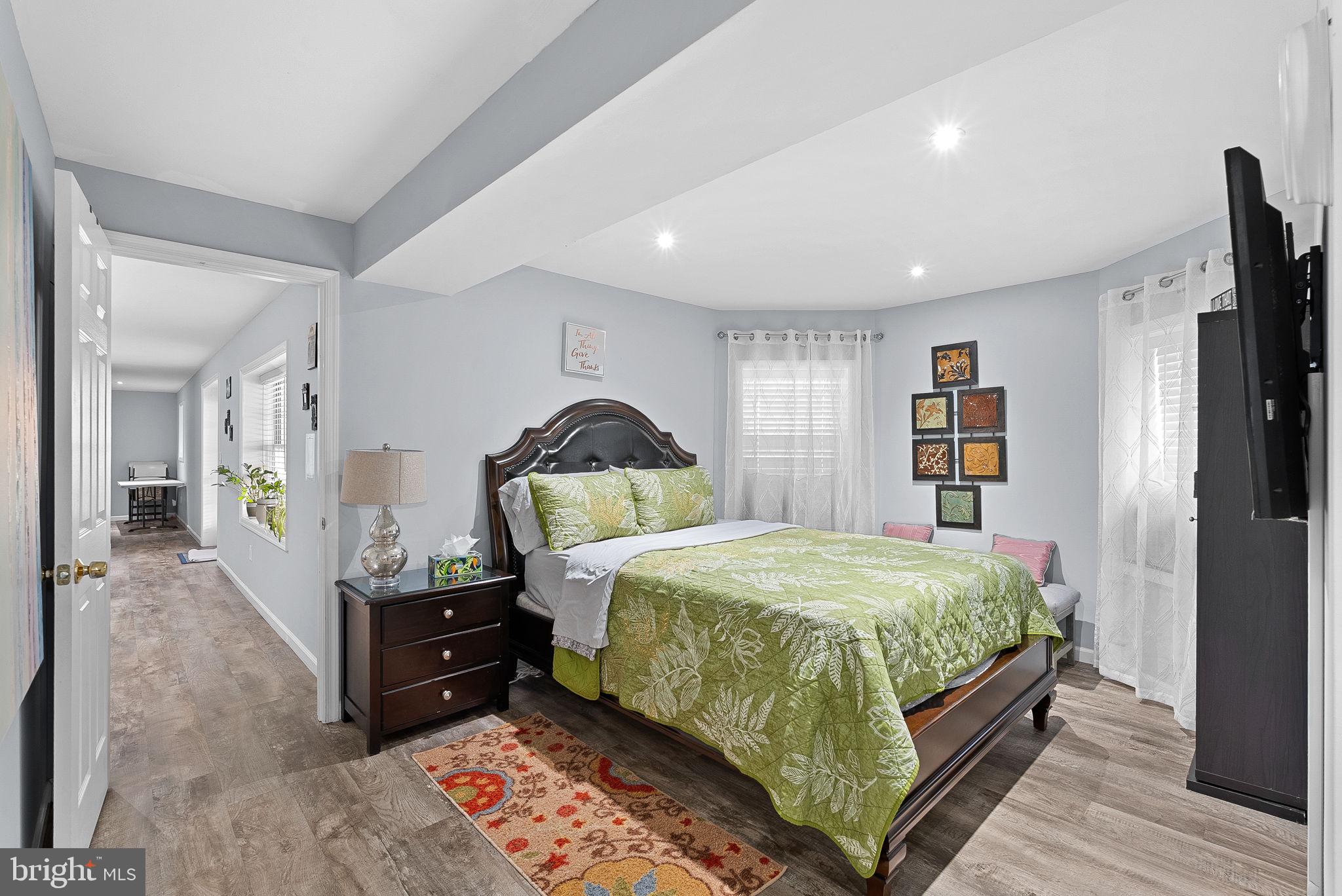 CROSSPOINTE - Residential