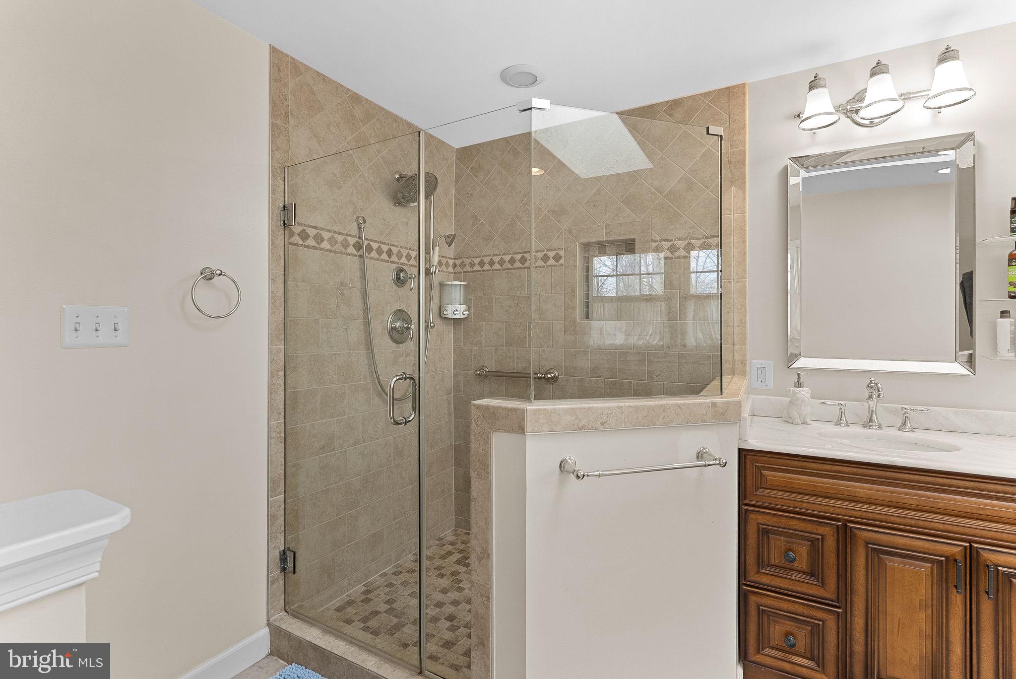 CROSSPOINTE - Residential