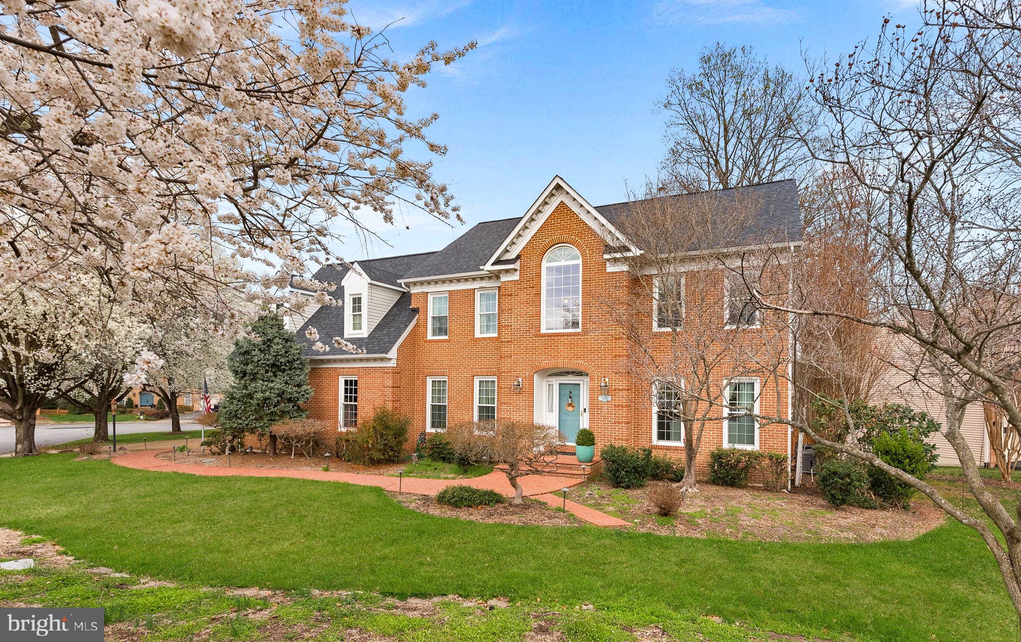 CROSSPOINTE - Residential