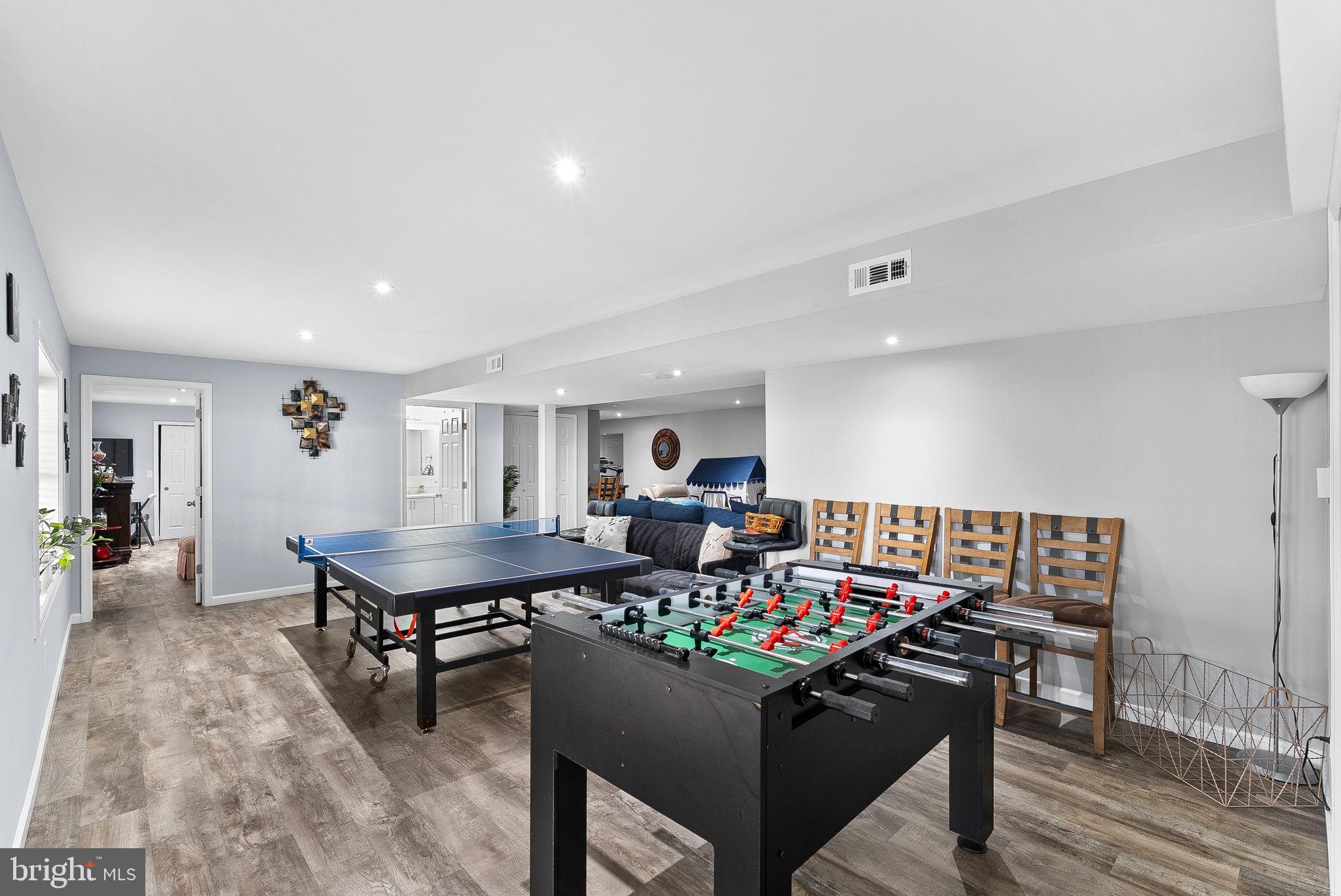 CROSSPOINTE - Residential