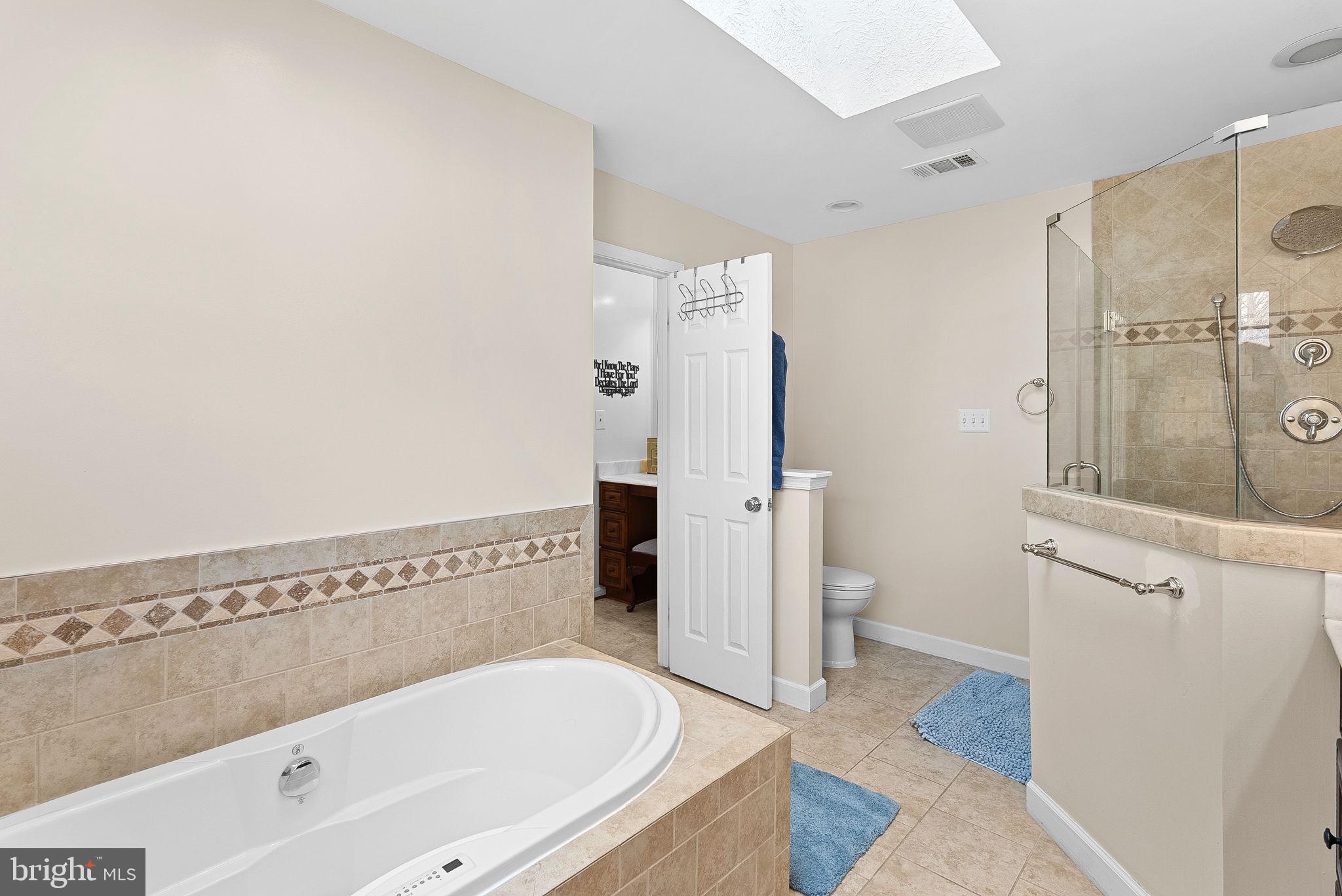 CROSSPOINTE - Residential