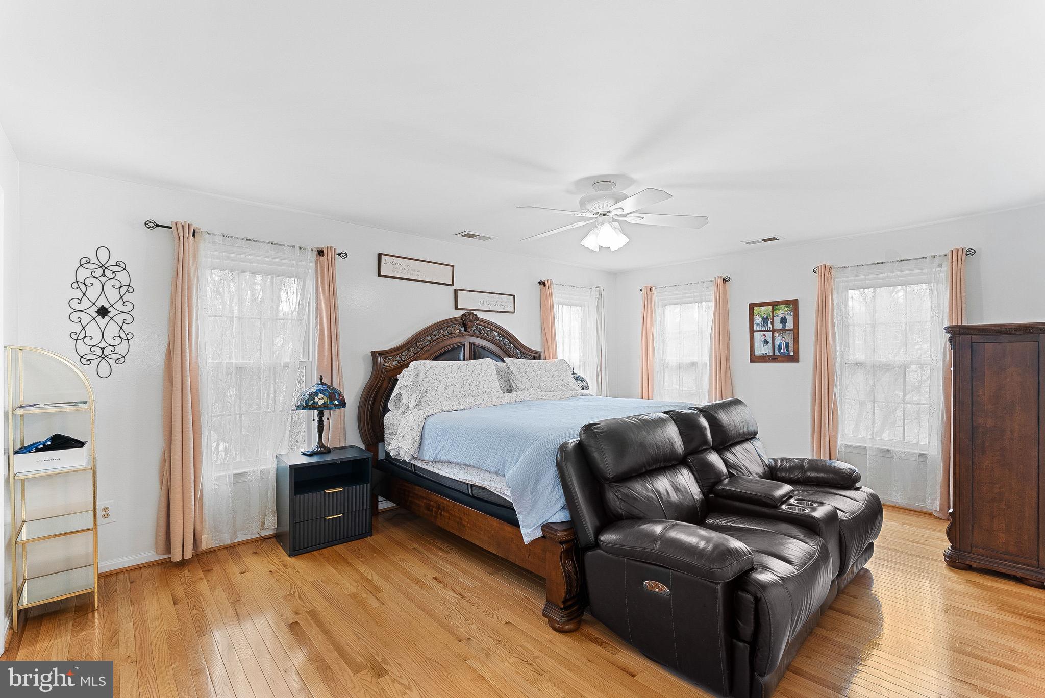 CROSSPOINTE - Residential