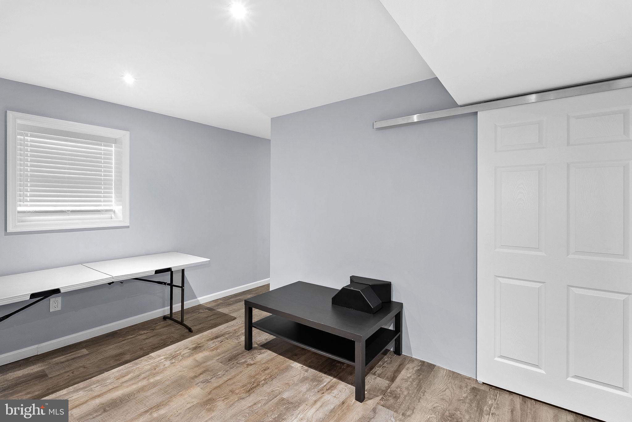 CROSSPOINTE - Residential