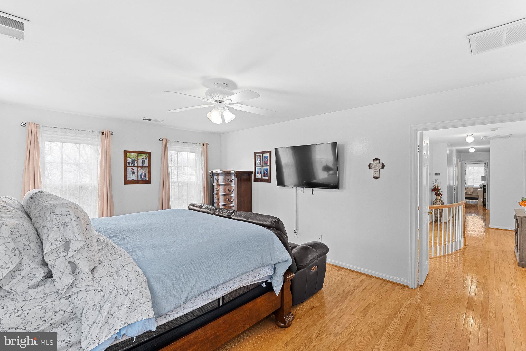 CROSSPOINTE - Residential