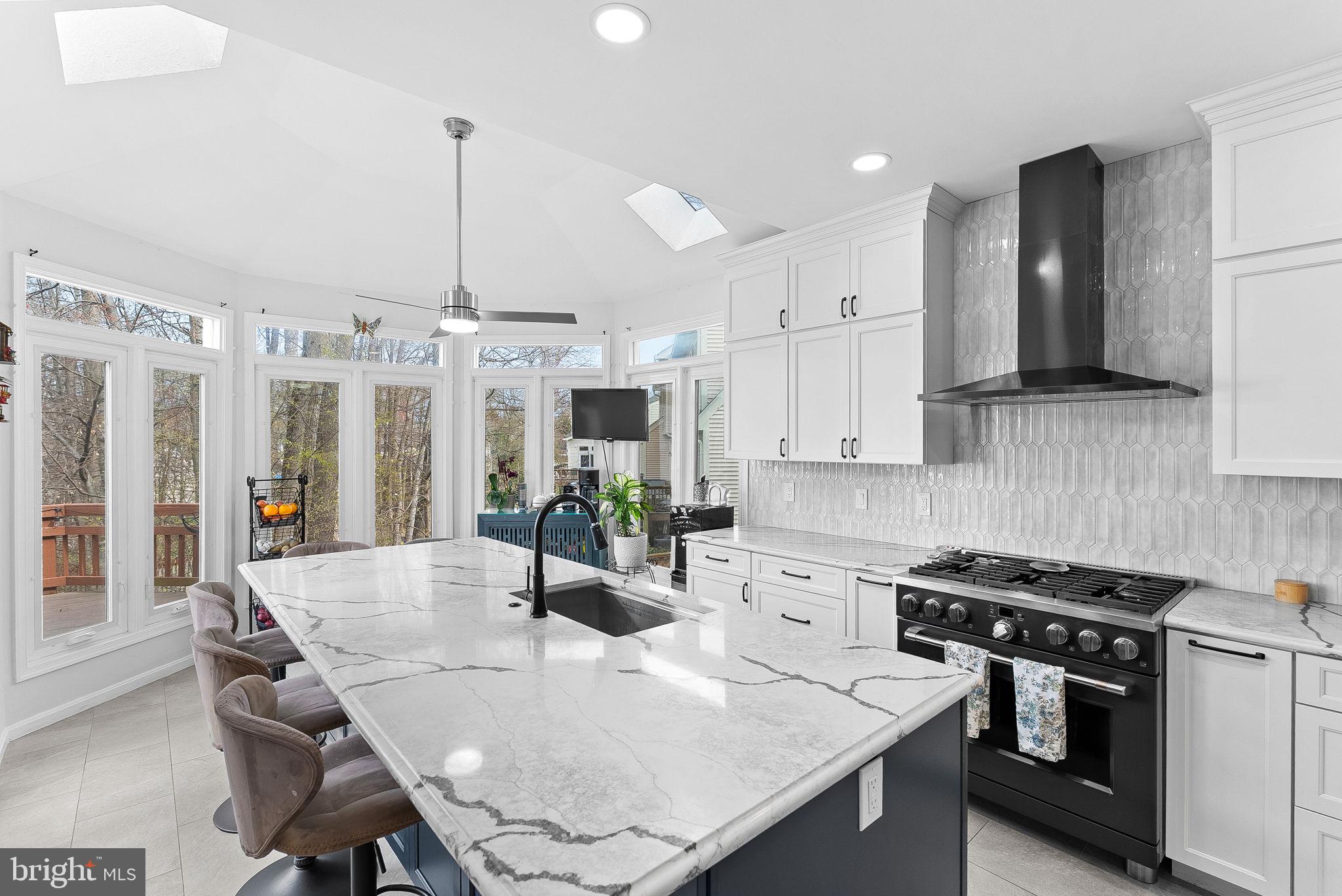 CROSSPOINTE - Residential