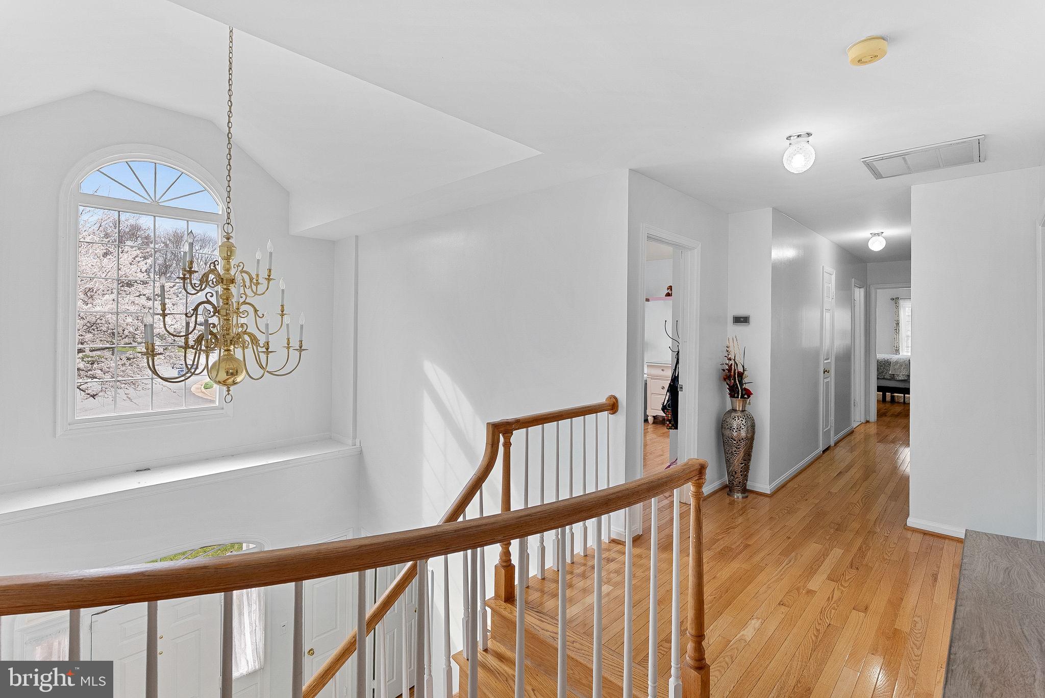 CROSSPOINTE - Residential