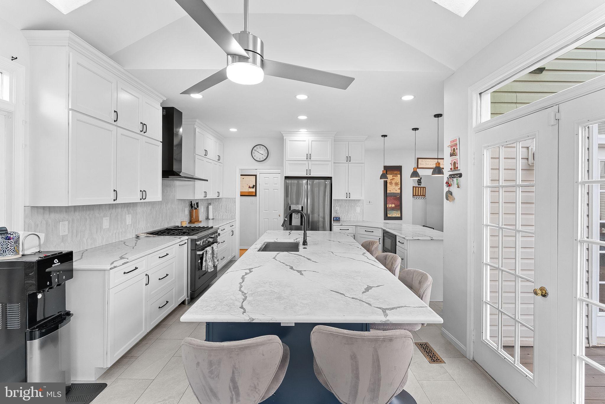 CROSSPOINTE - Residential