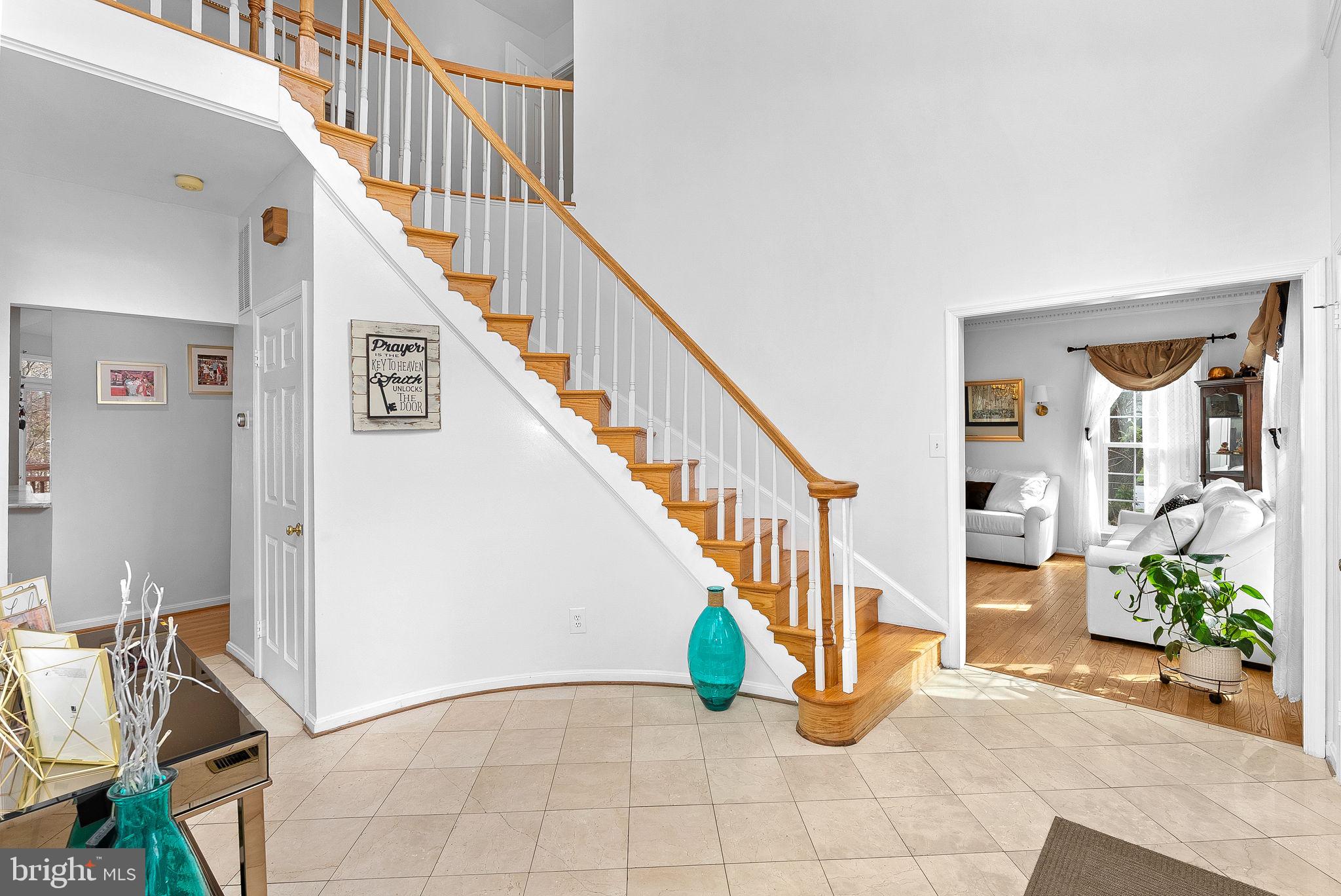 CROSSPOINTE - Residential