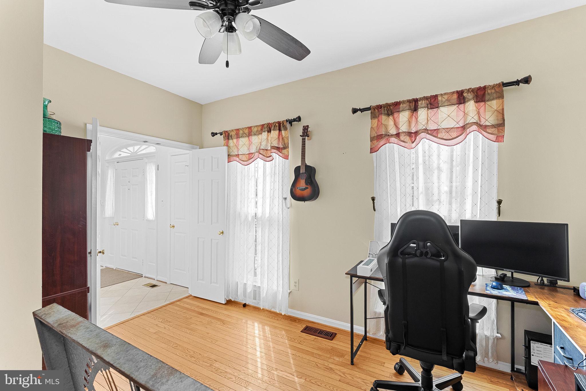 CROSSPOINTE - Residential