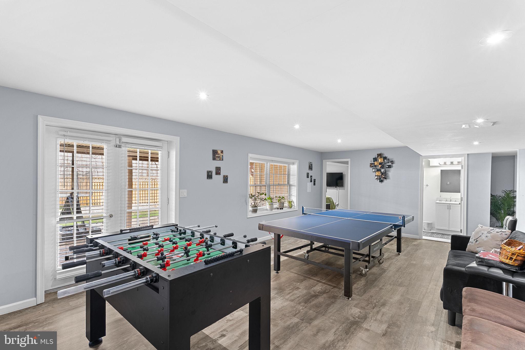 CROSSPOINTE - Residential