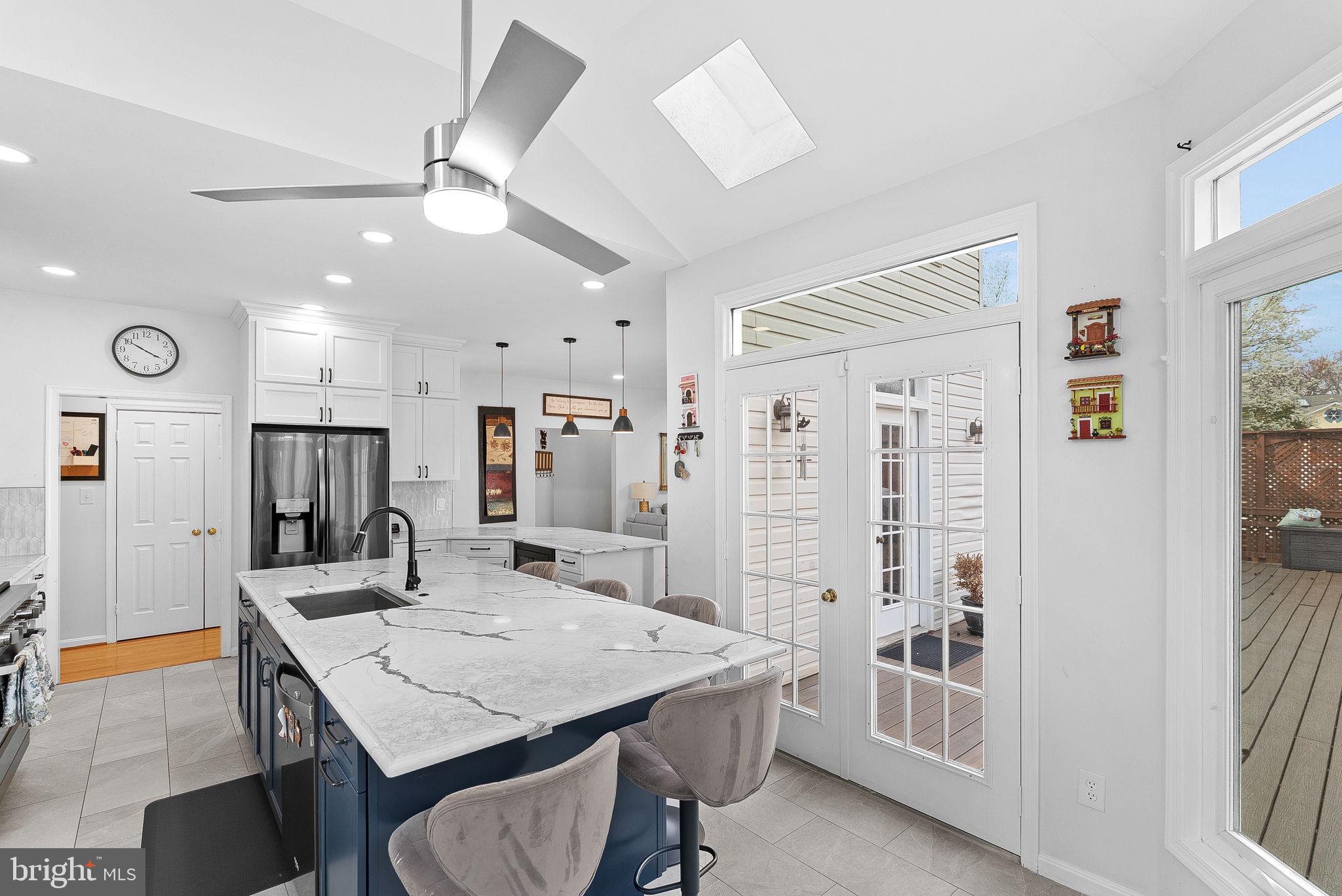 CROSSPOINTE - Residential