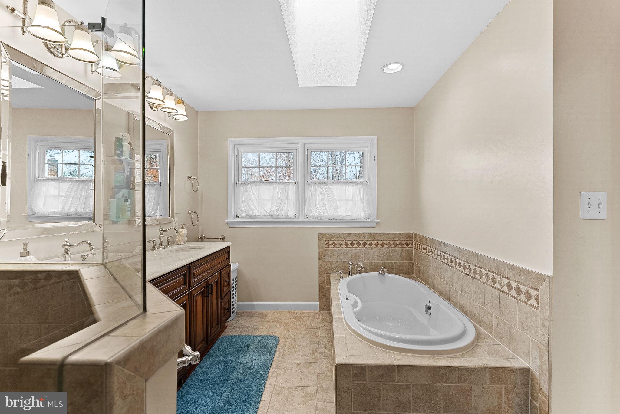 CROSSPOINTE - Residential