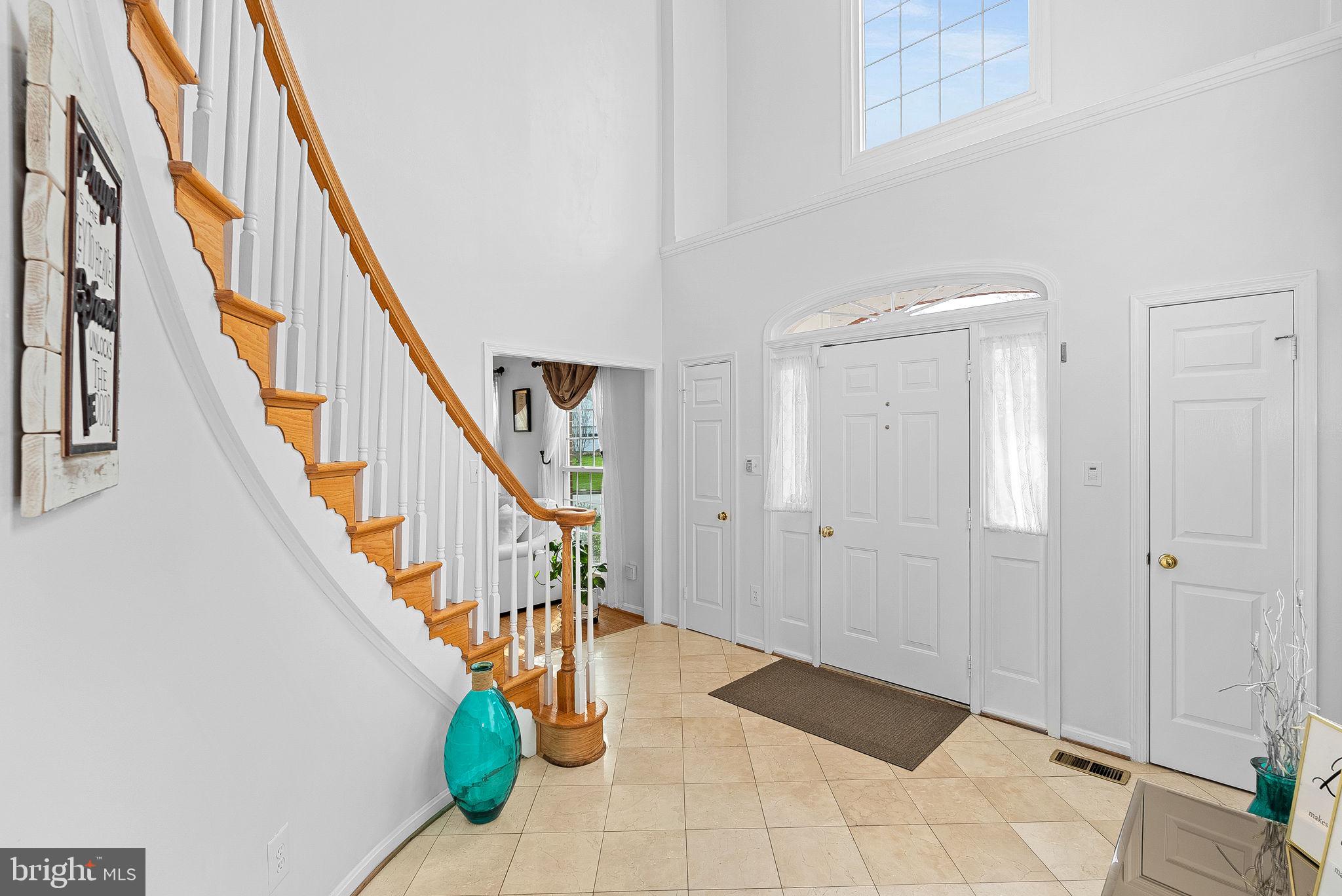 CROSSPOINTE - Residential