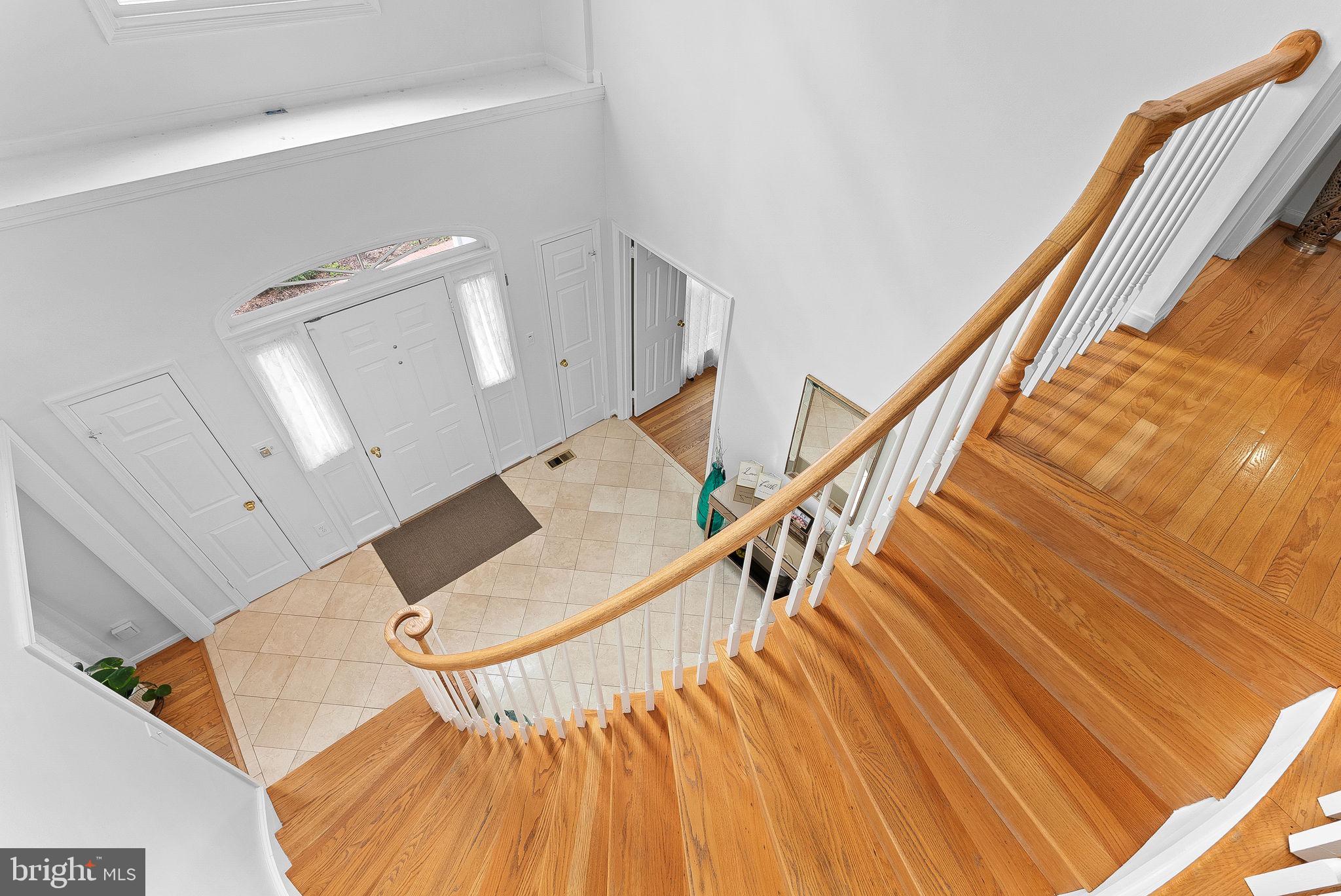 CROSSPOINTE - Residential