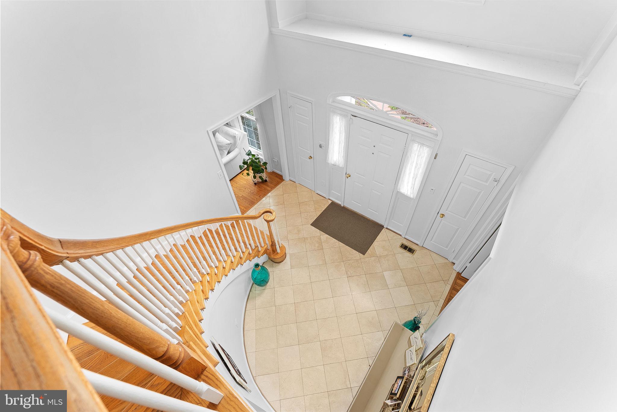 CROSSPOINTE - Residential