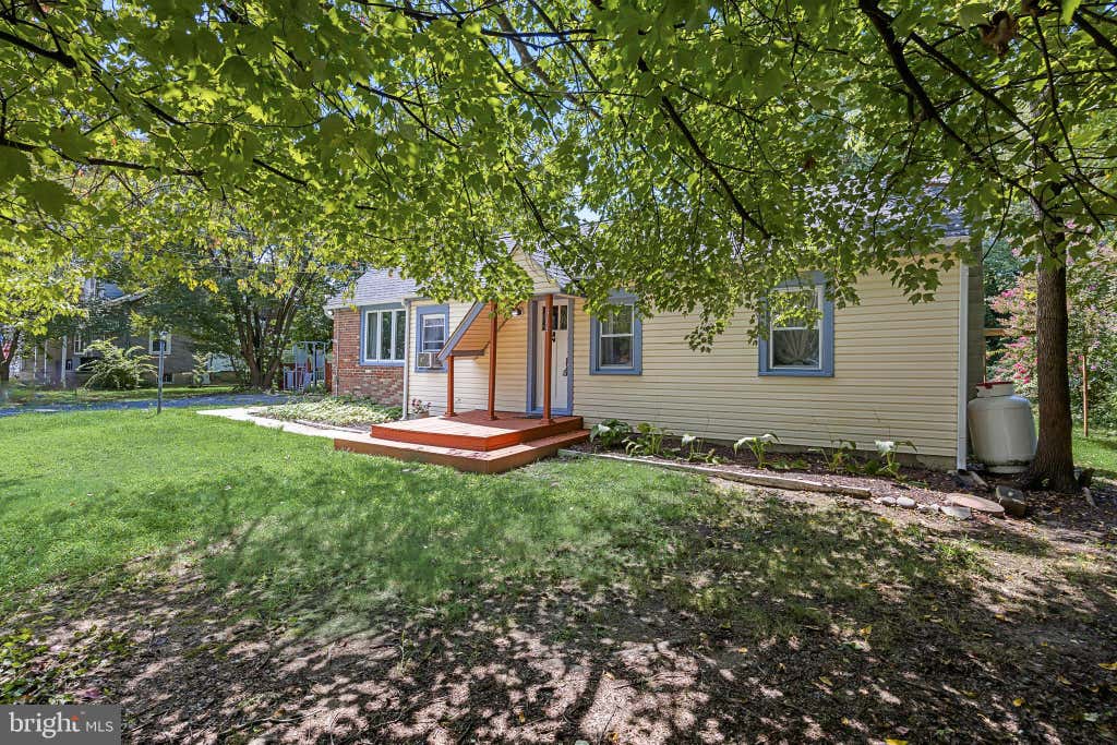 Photo of 314 Leonard Ln, THOROFARE, NJ 08086 (MLS # NJGL2076756)