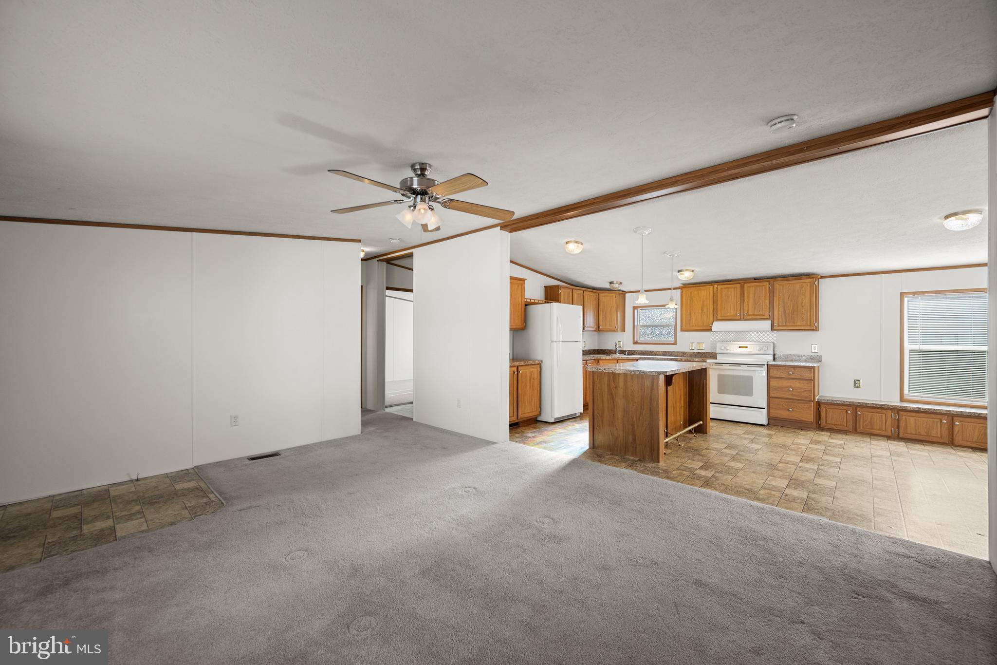 BRENTWOOD MANOR - Residential