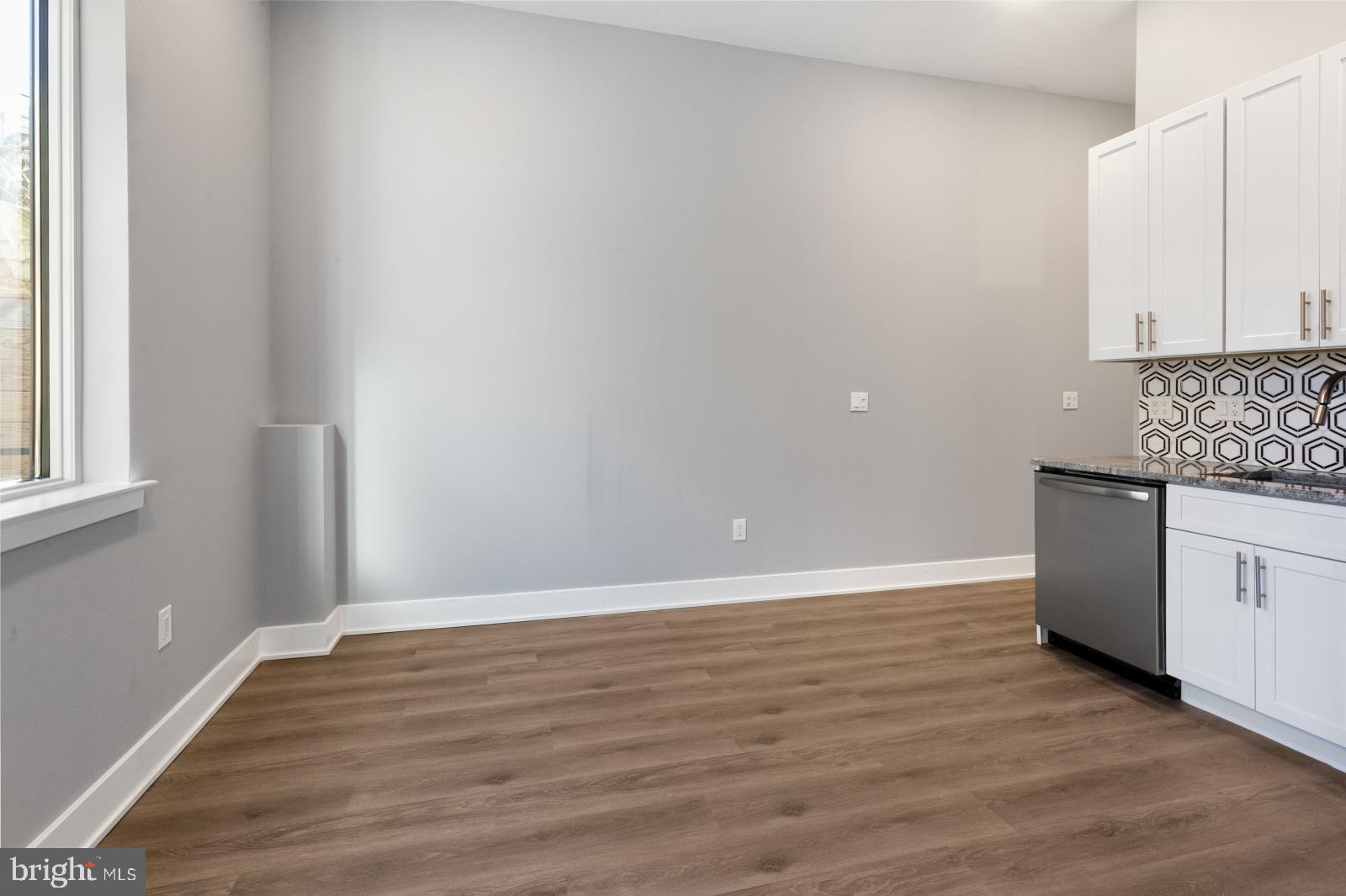 2119 N FRONT STREET 101