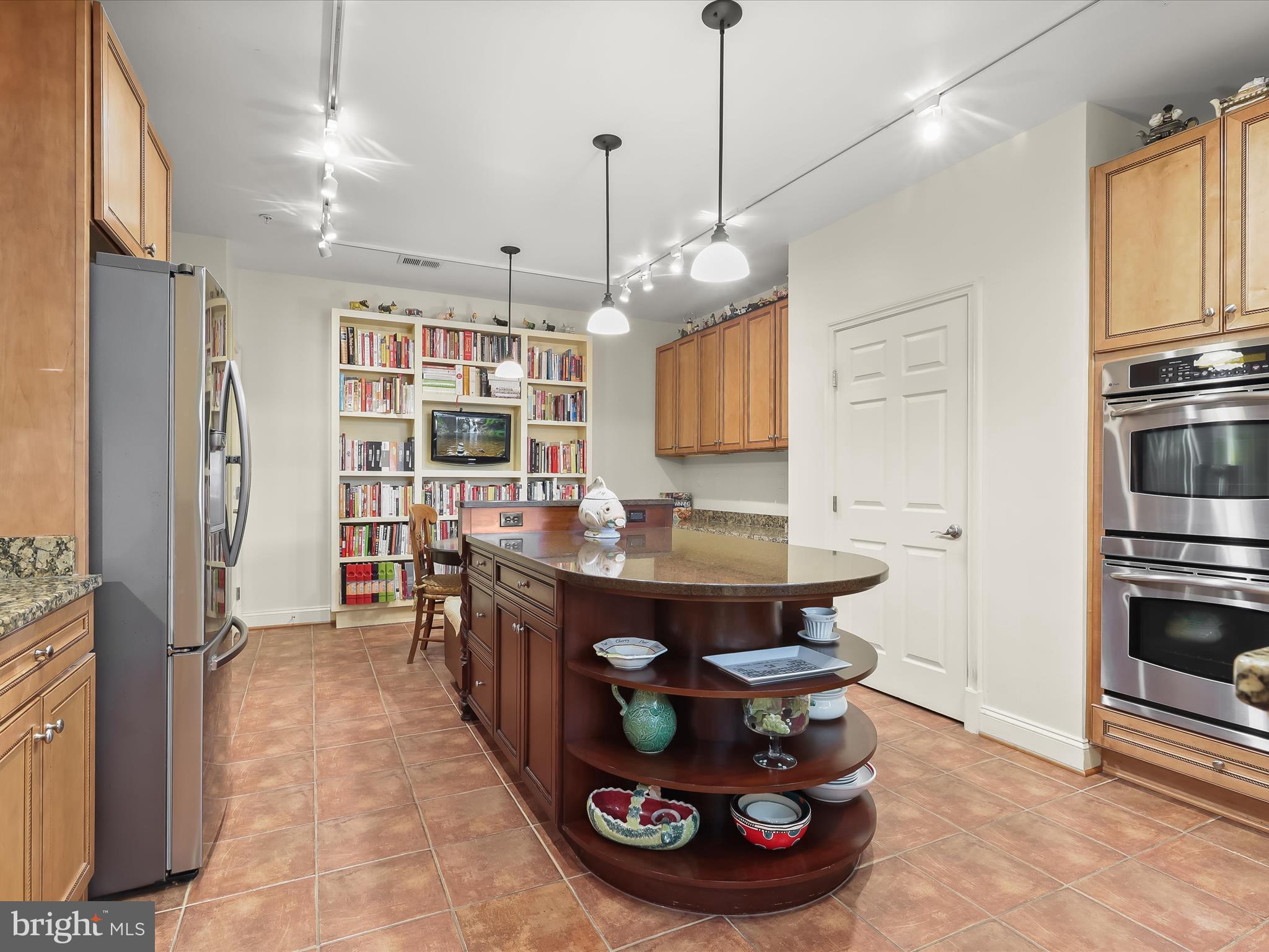 3000 STONE CLIFF DRIVE 307