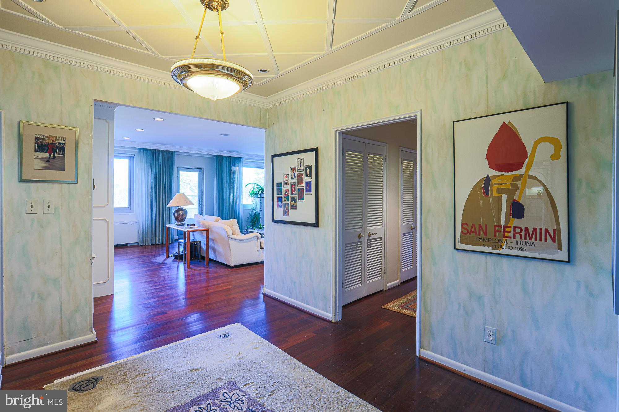11 SLADE AVENUE 301