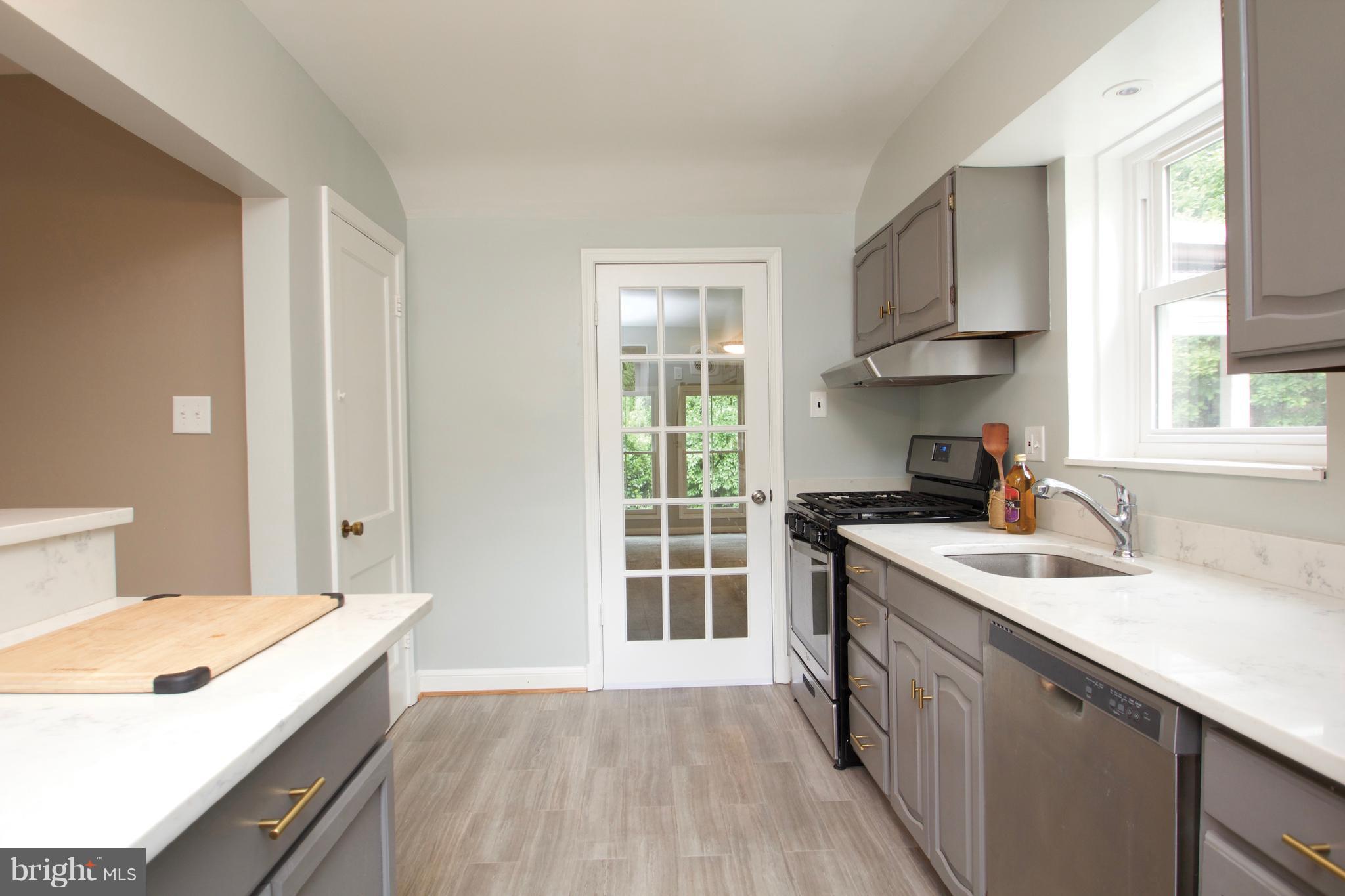 WHEATON FOREST - Residential