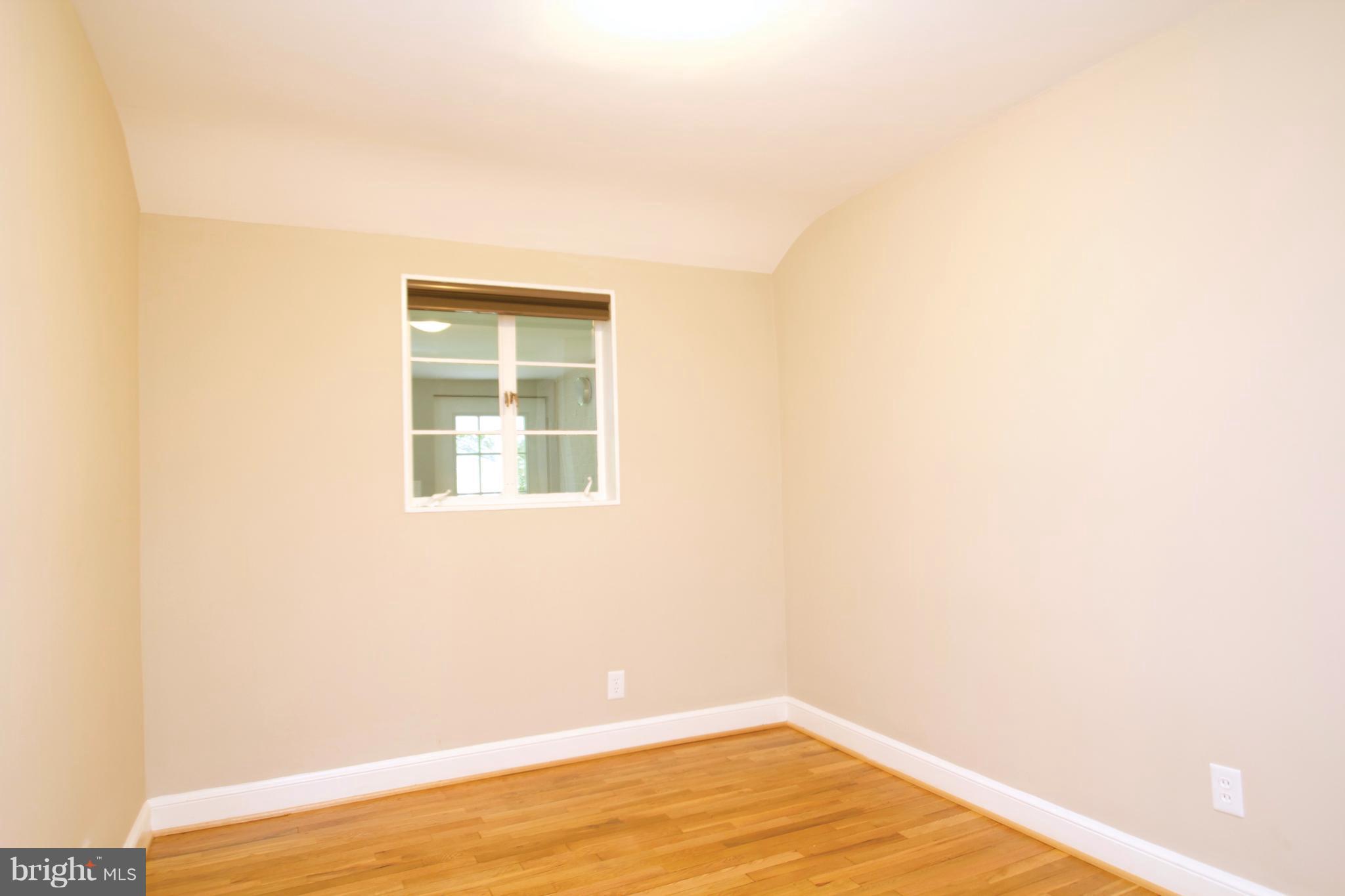 WHEATON FOREST - Residential