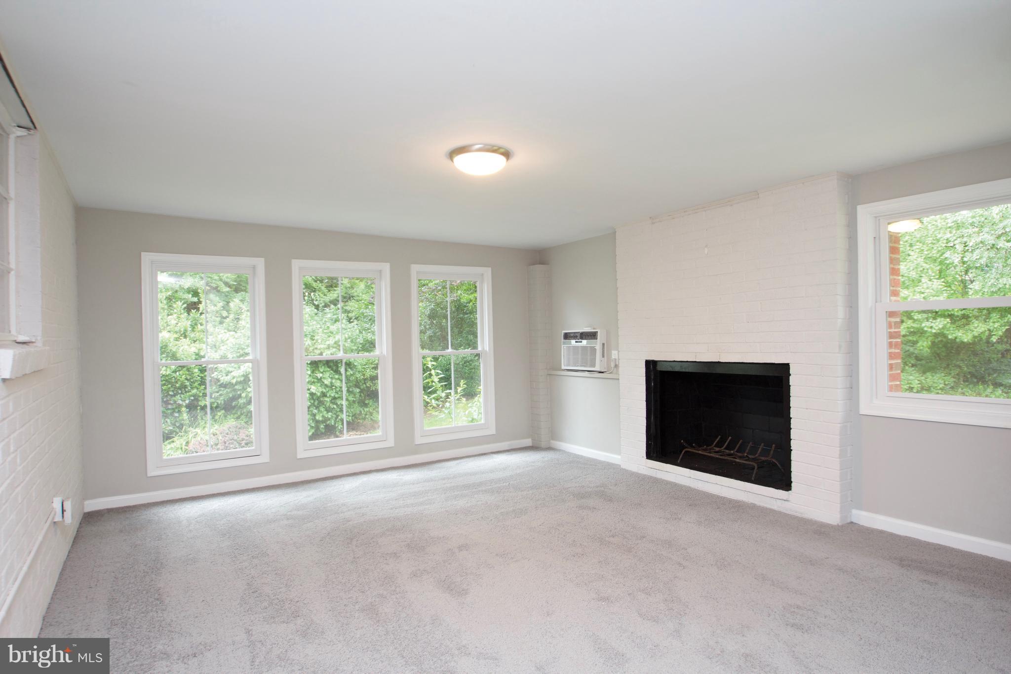 WHEATON FOREST - Residential