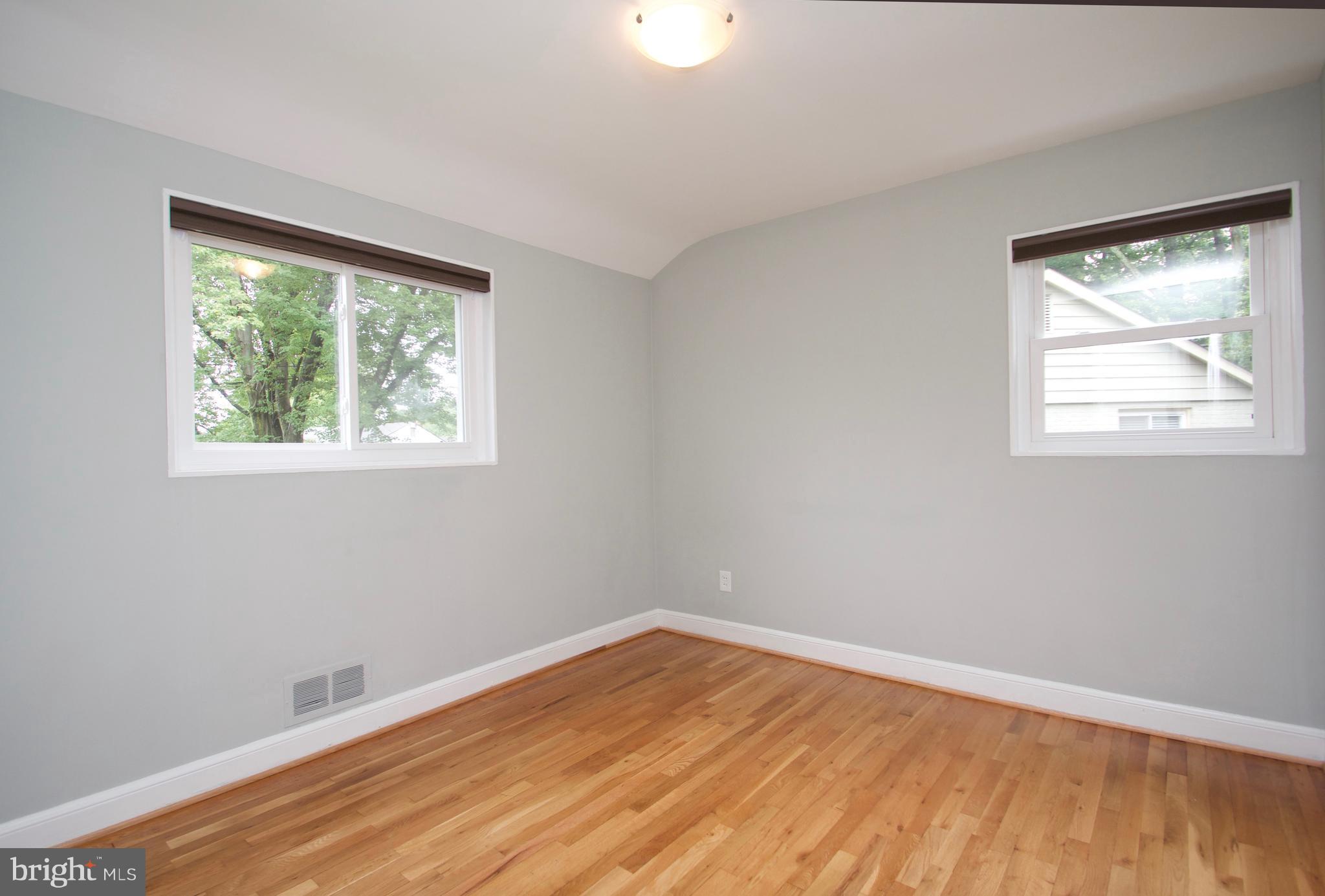 WHEATON FOREST - Residential