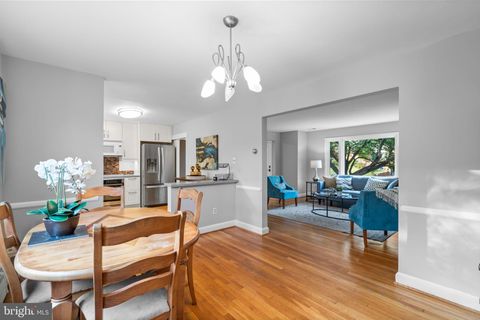 2306 BARBOUR ROAD FALLS CHURCH VA 22043