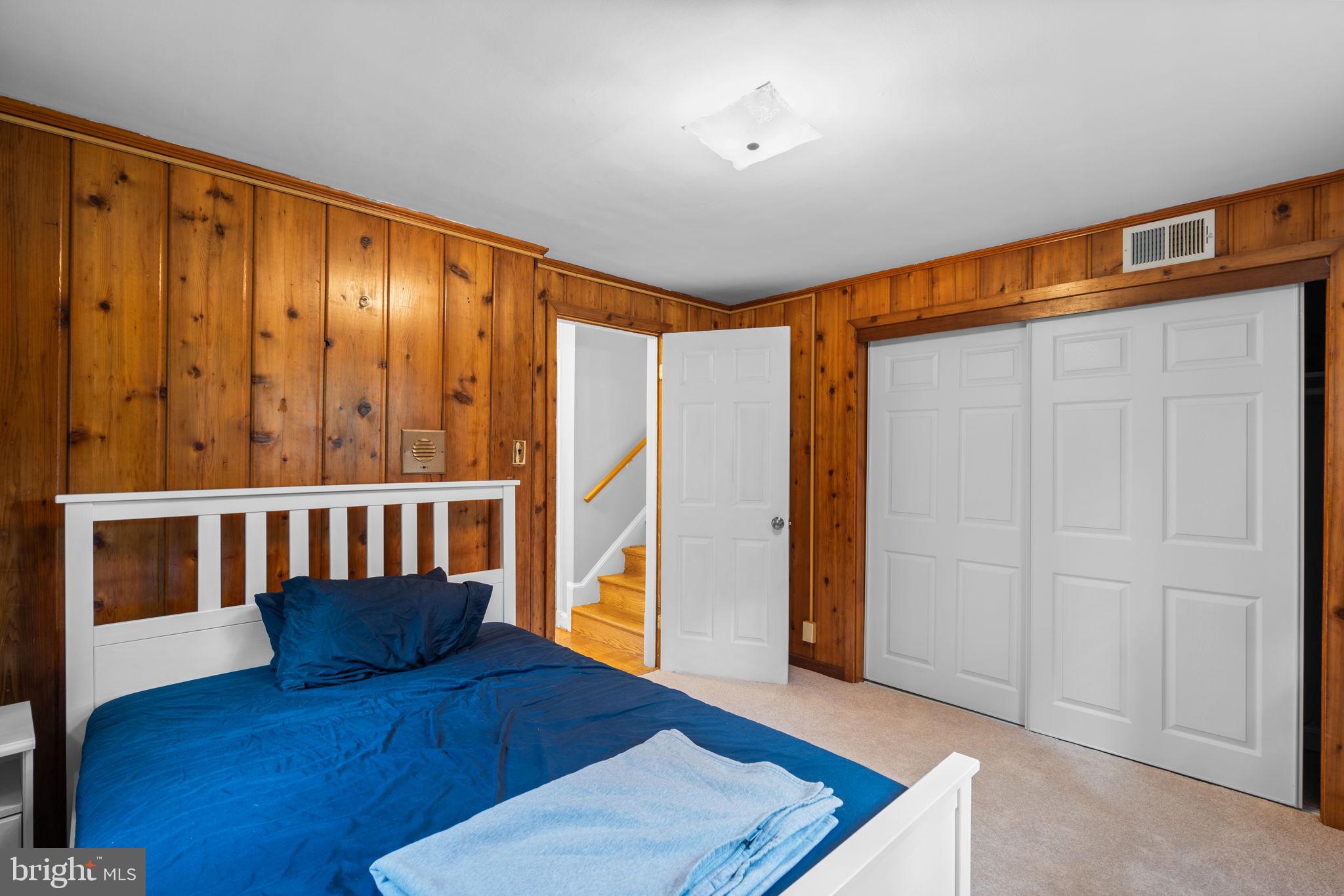 DALE VIEW MANOR - Residential