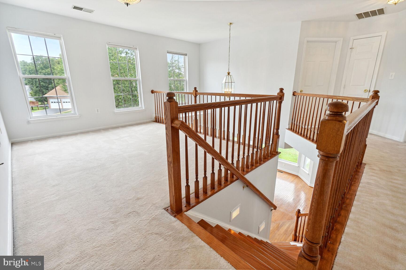 CENTRE RIDGE - Residential