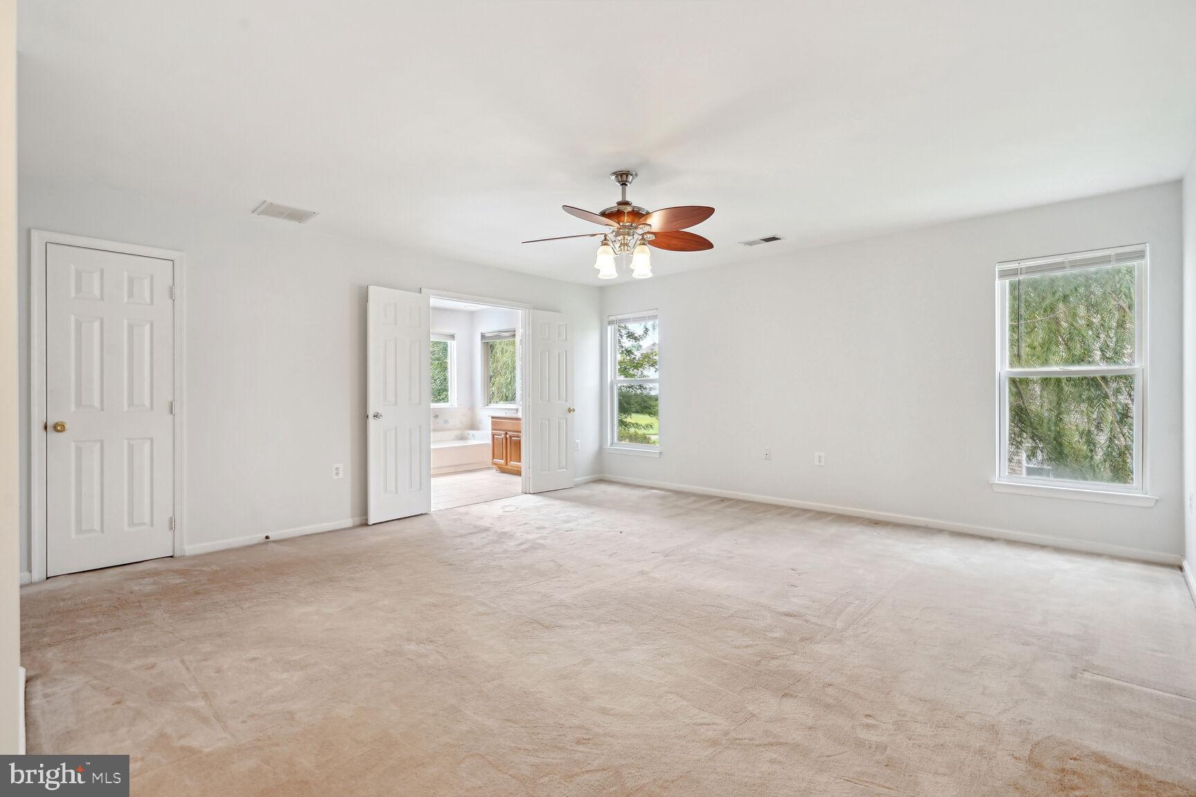 CENTRE RIDGE - Residential