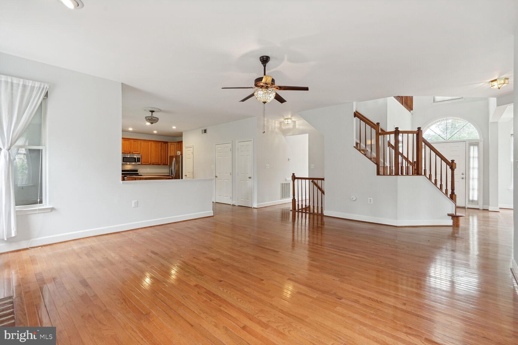 CENTRE RIDGE - Residential