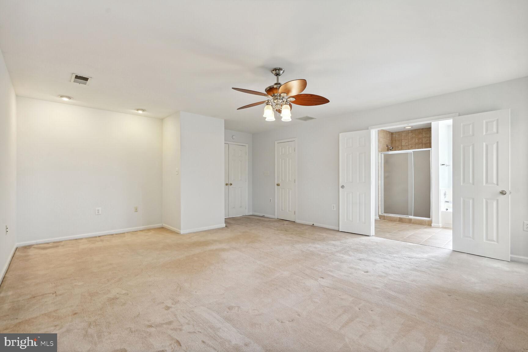 CENTRE RIDGE - Residential