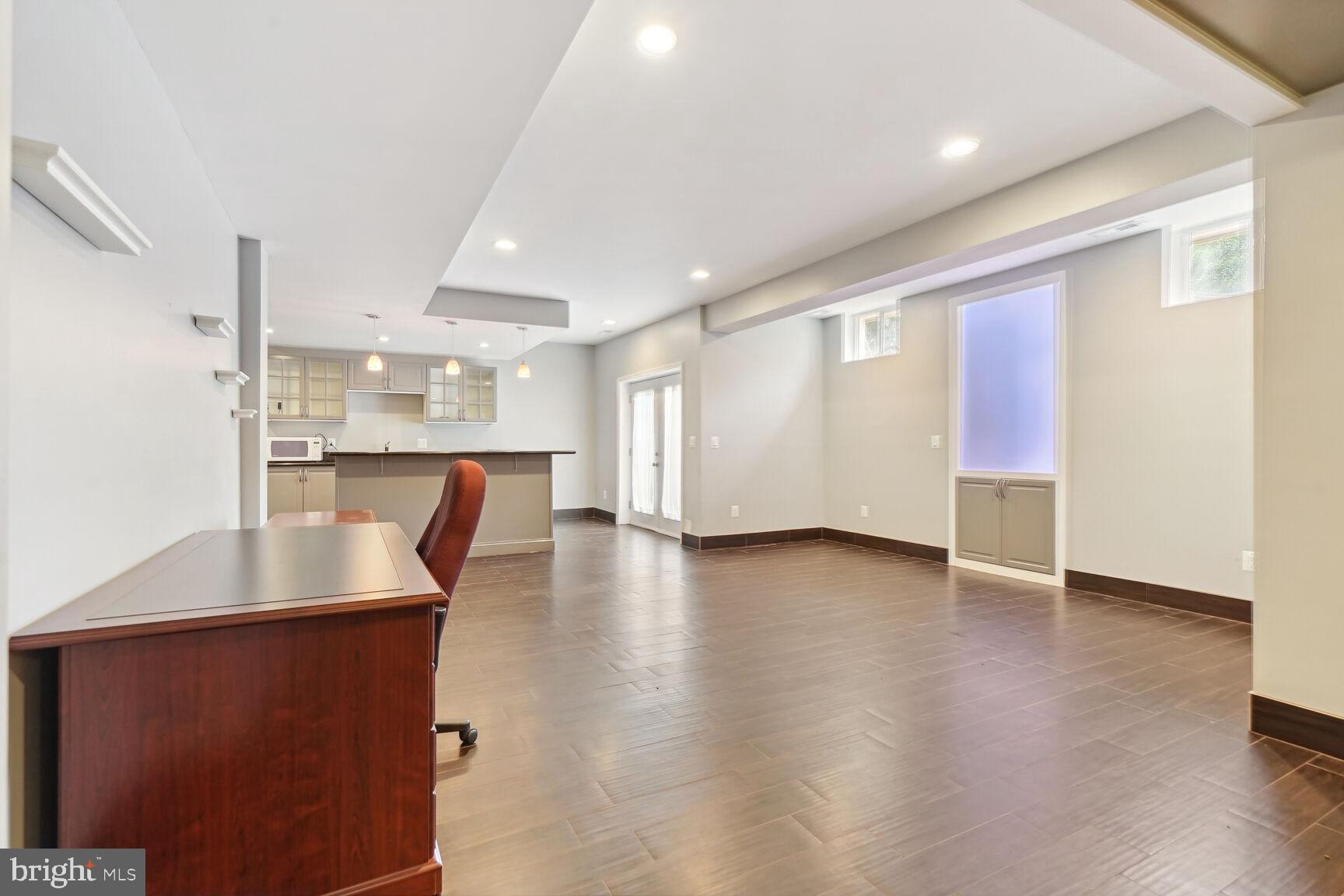 CENTRE RIDGE - Residential