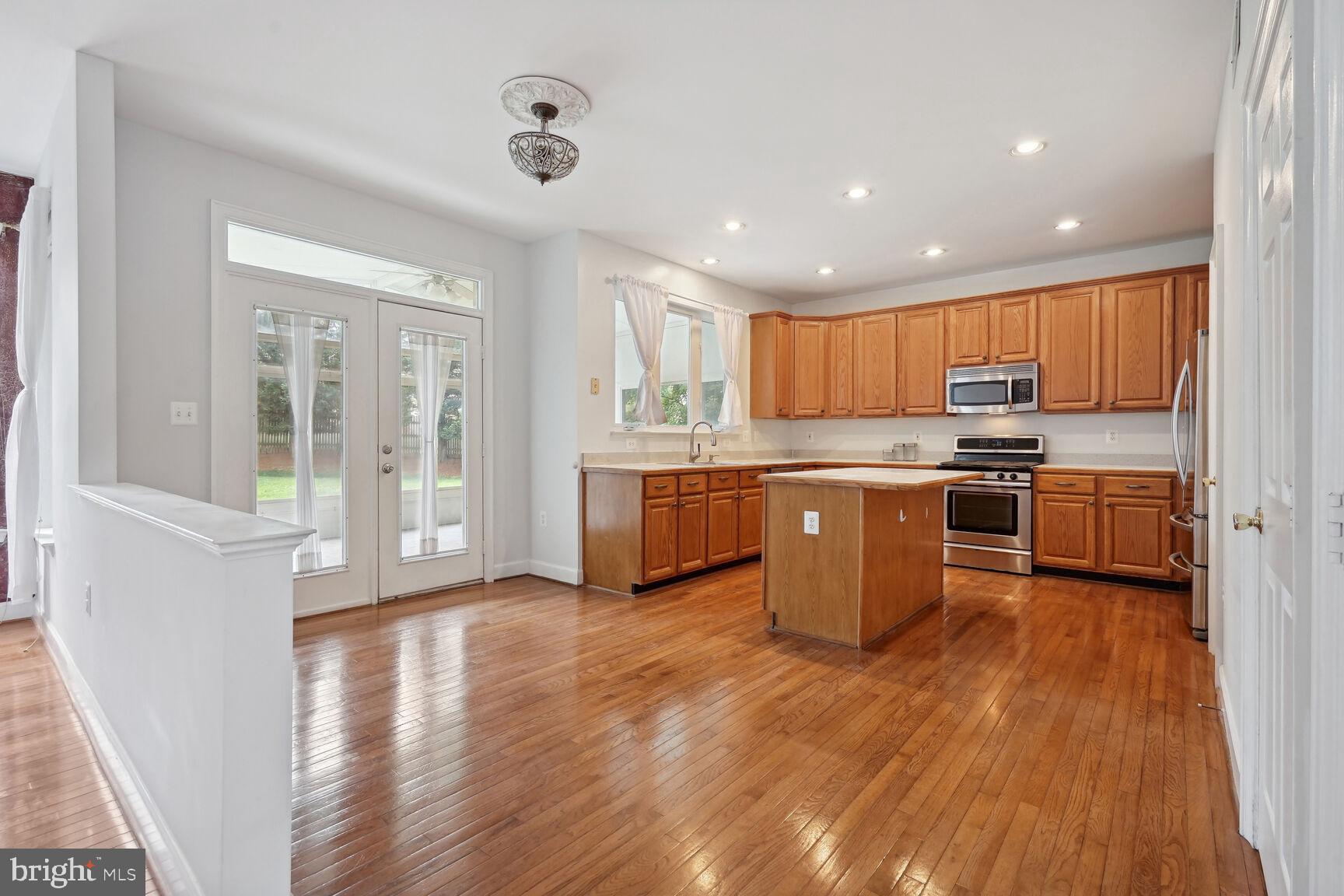 CENTRE RIDGE - Residential