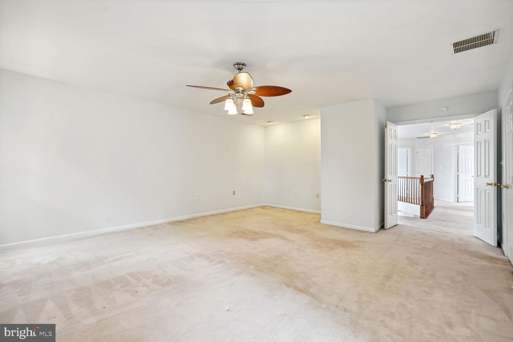 CENTRE RIDGE - Residential