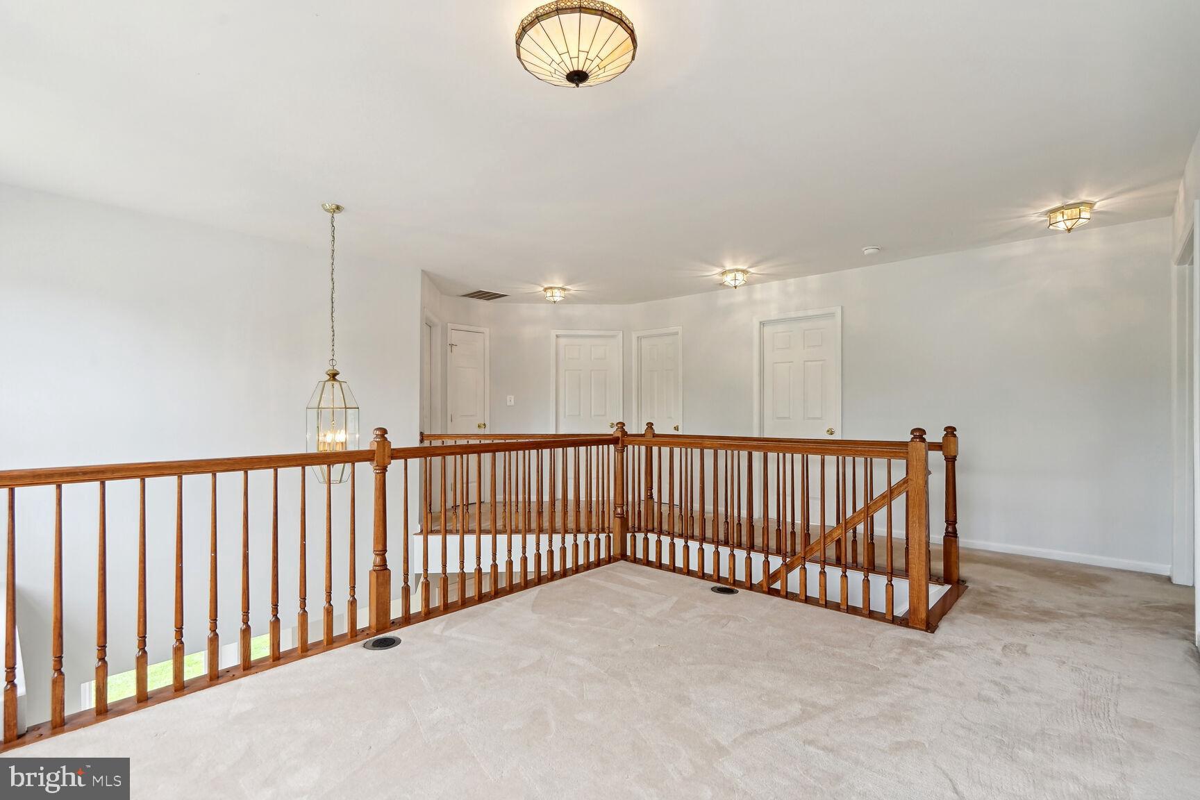 CENTRE RIDGE - Residential