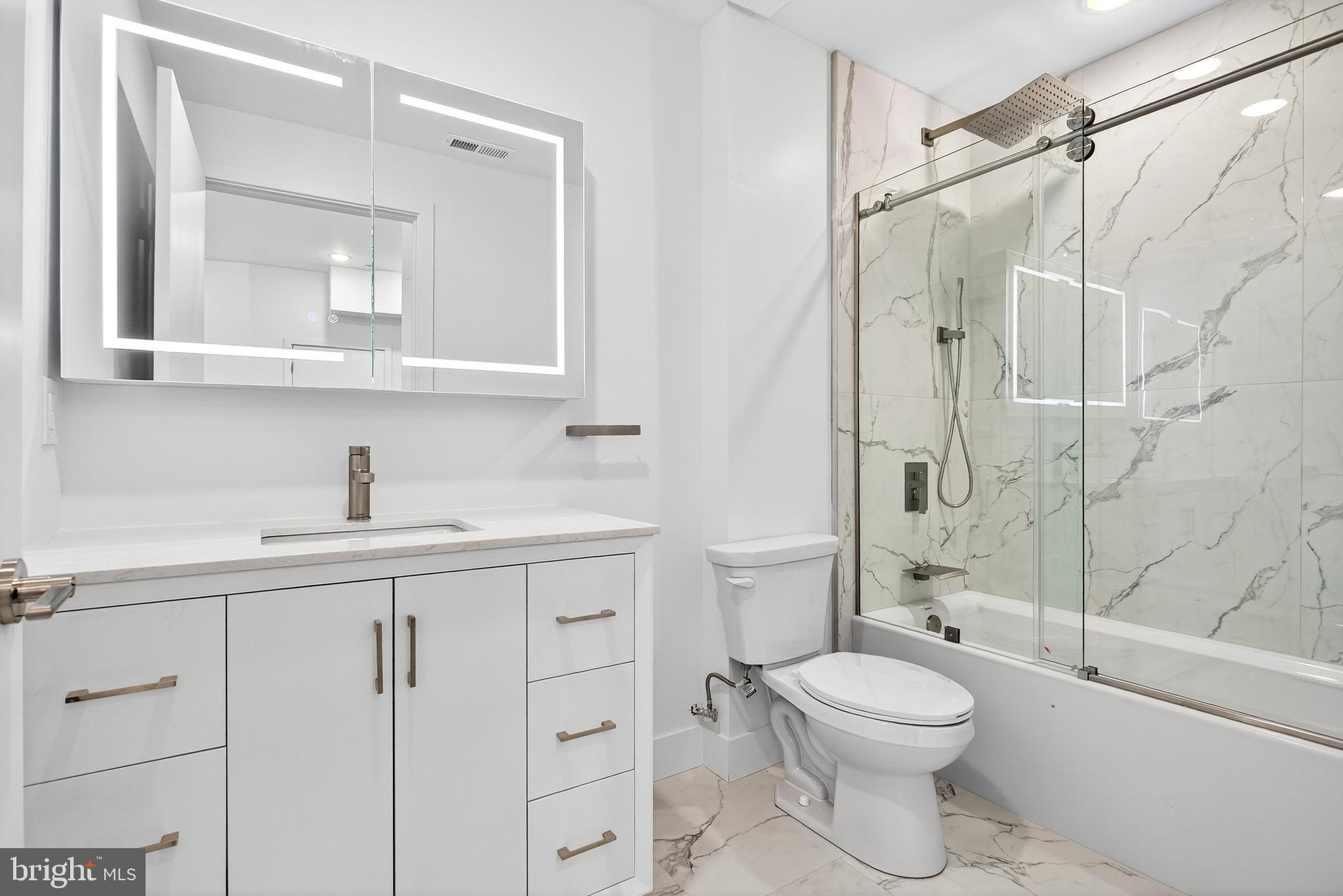 QUEEN VILLAGE - Residential Lease