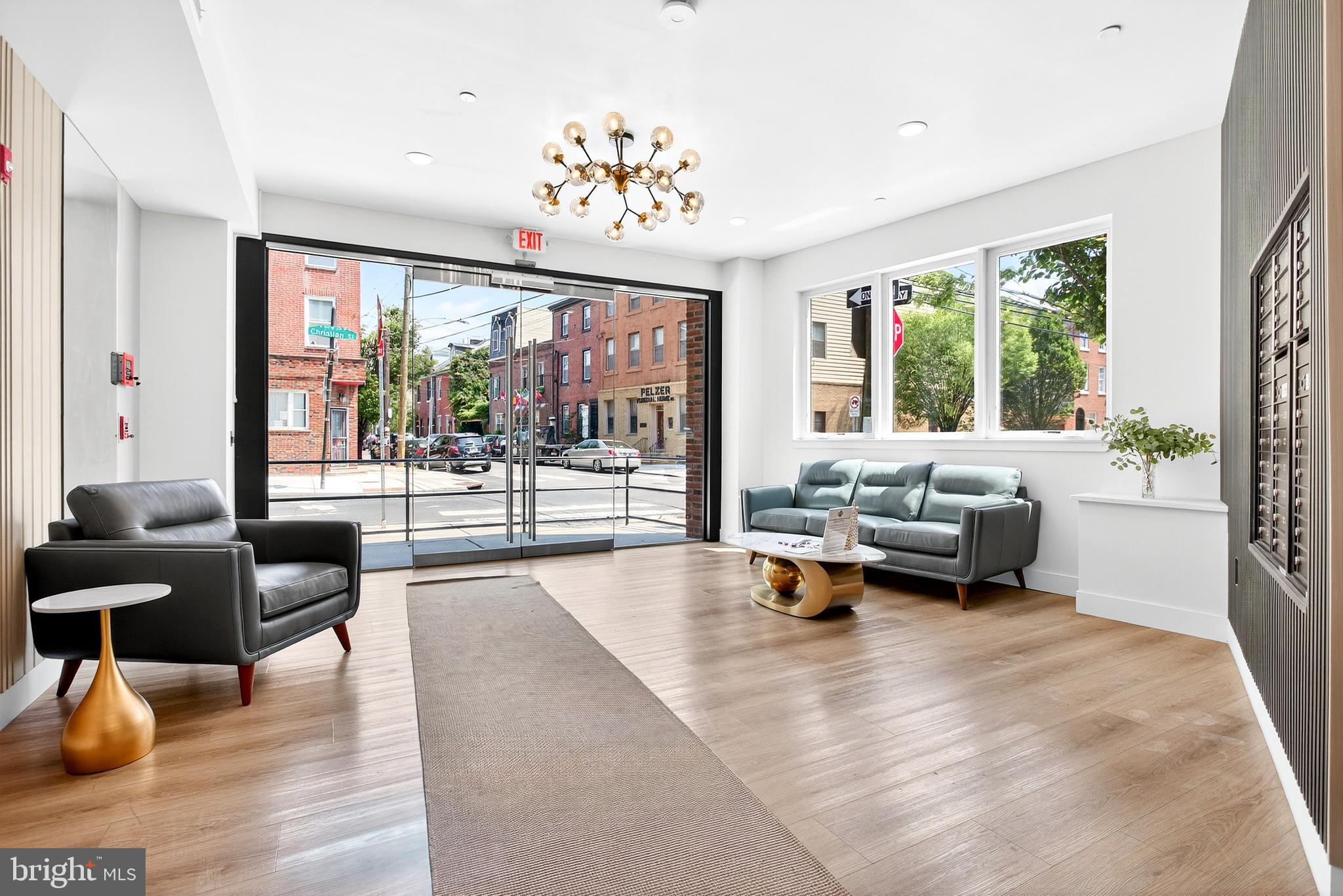 QUEEN VILLAGE - Residential Lease