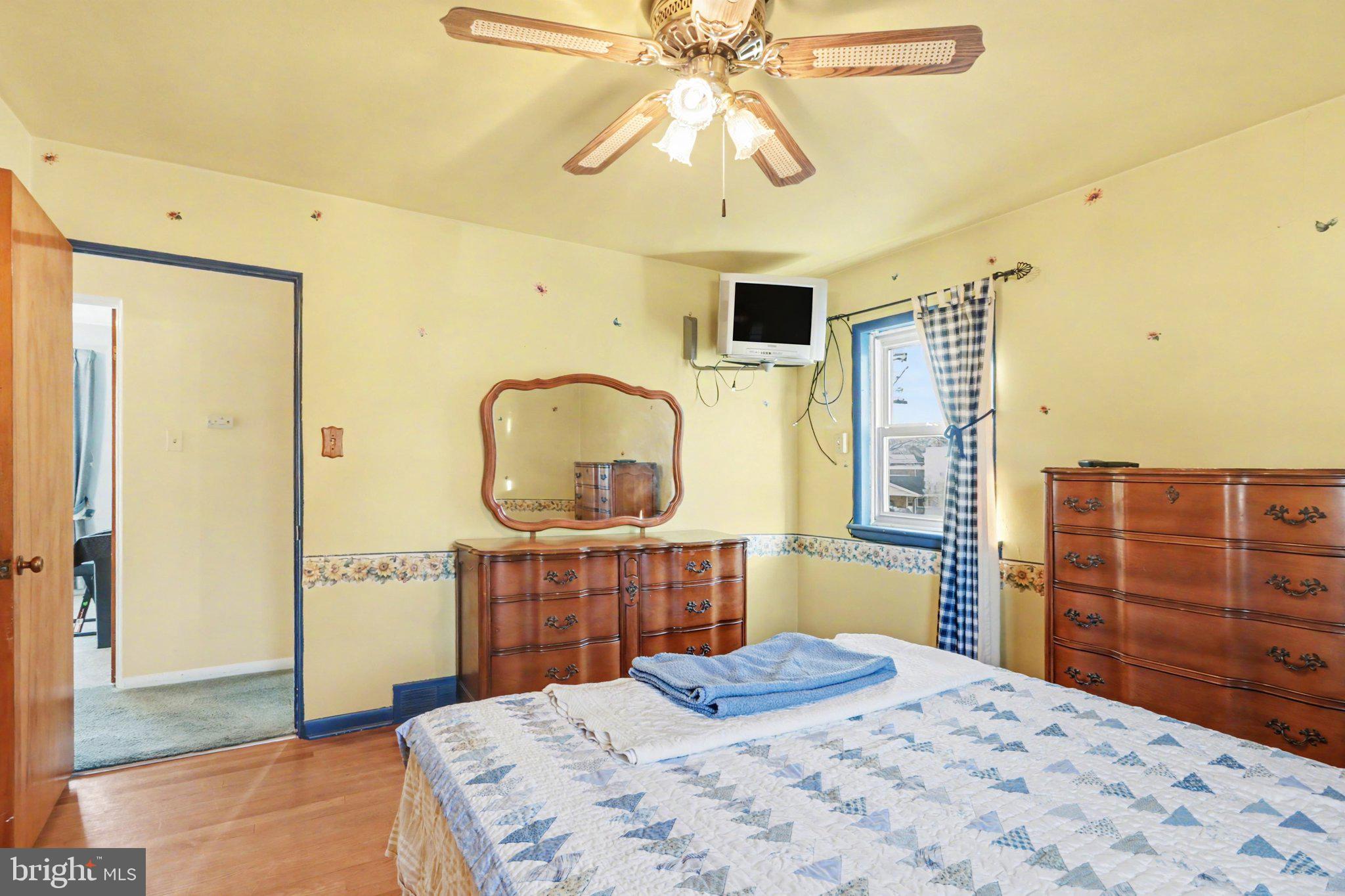 CEDAR VILLAGE - Residential