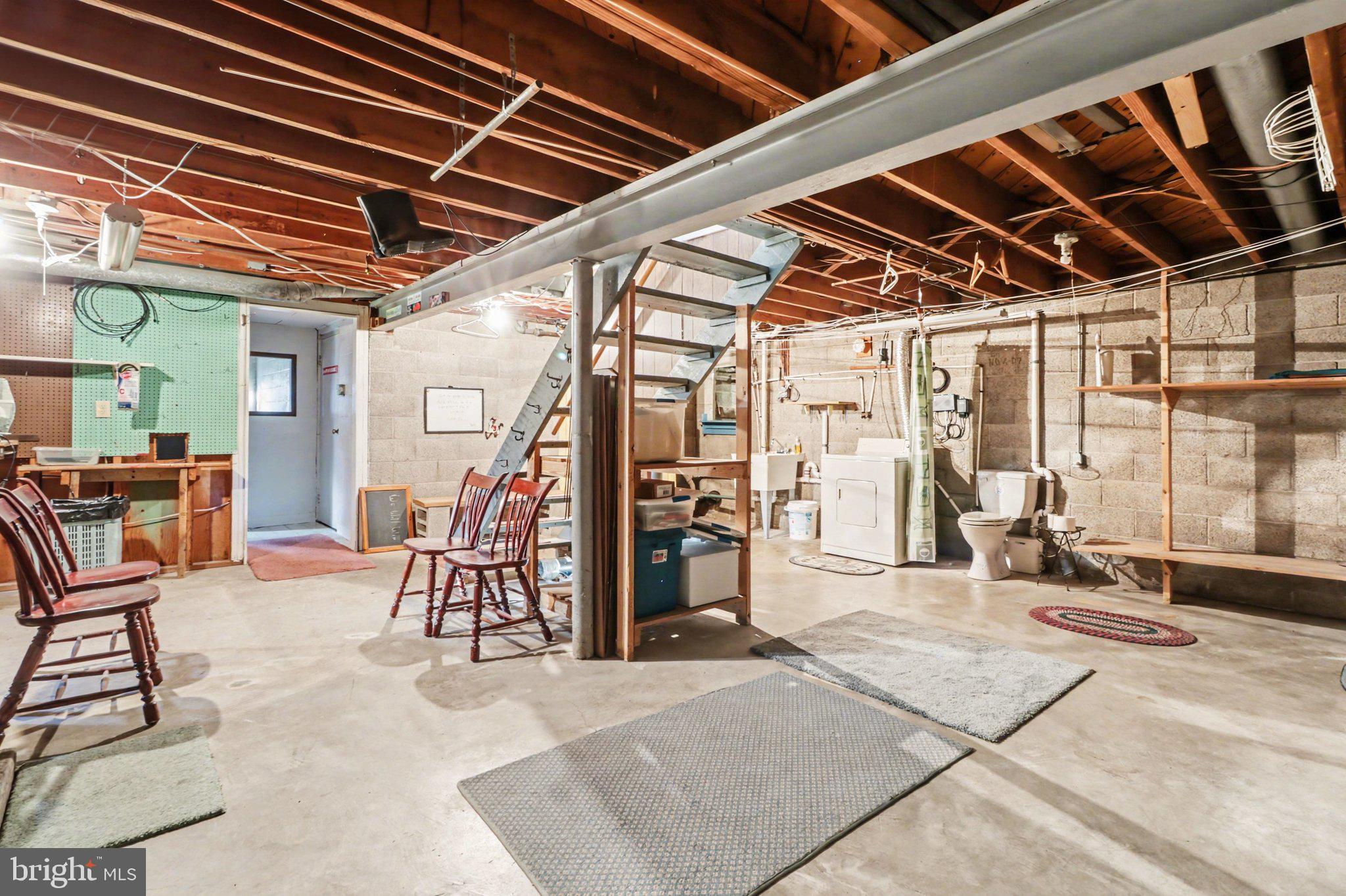 CEDAR VILLAGE - Residential